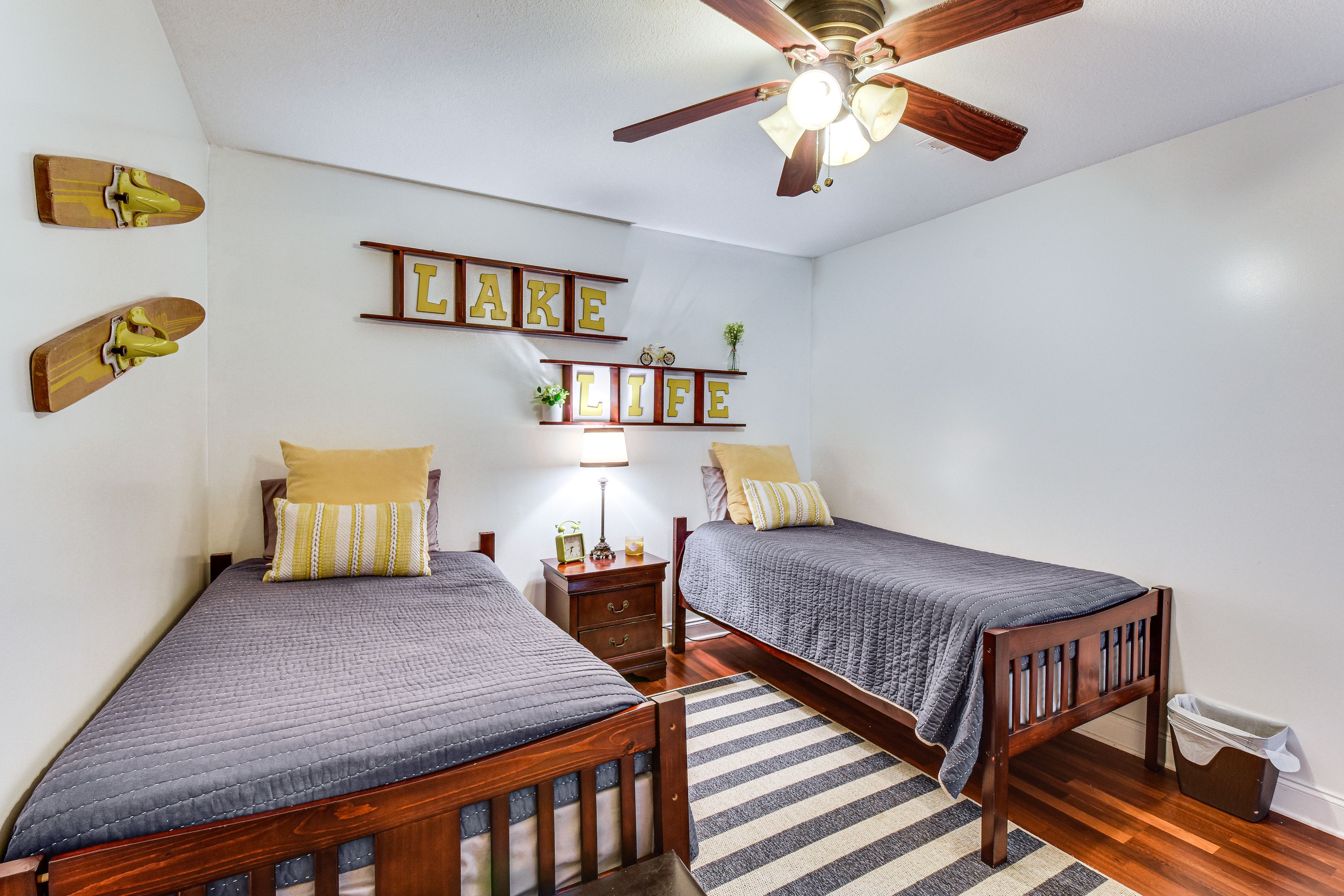 Bedroom 5 | 2 Twin Beds