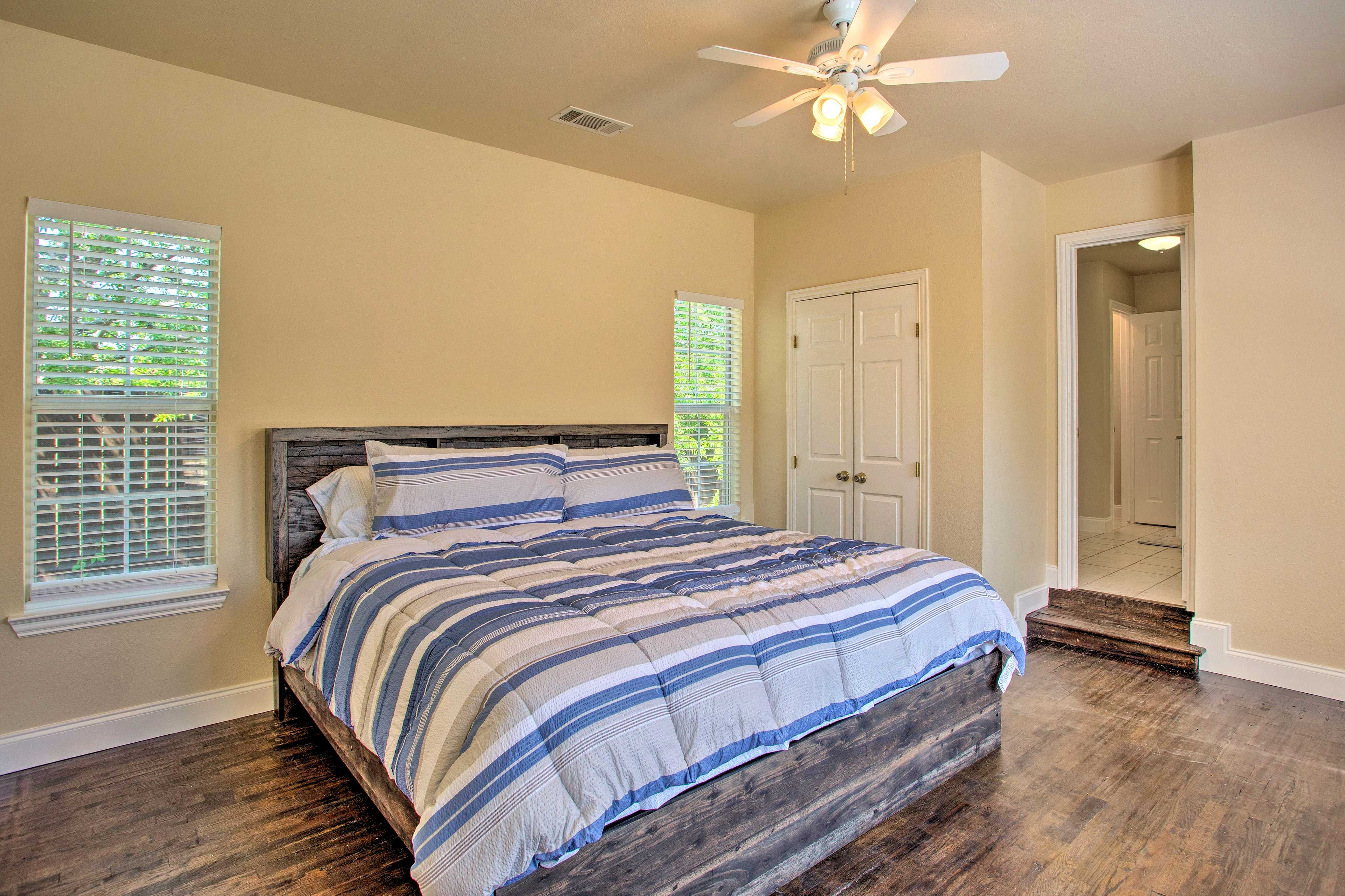 Bedroom Suite | King Bed | Linens Provided