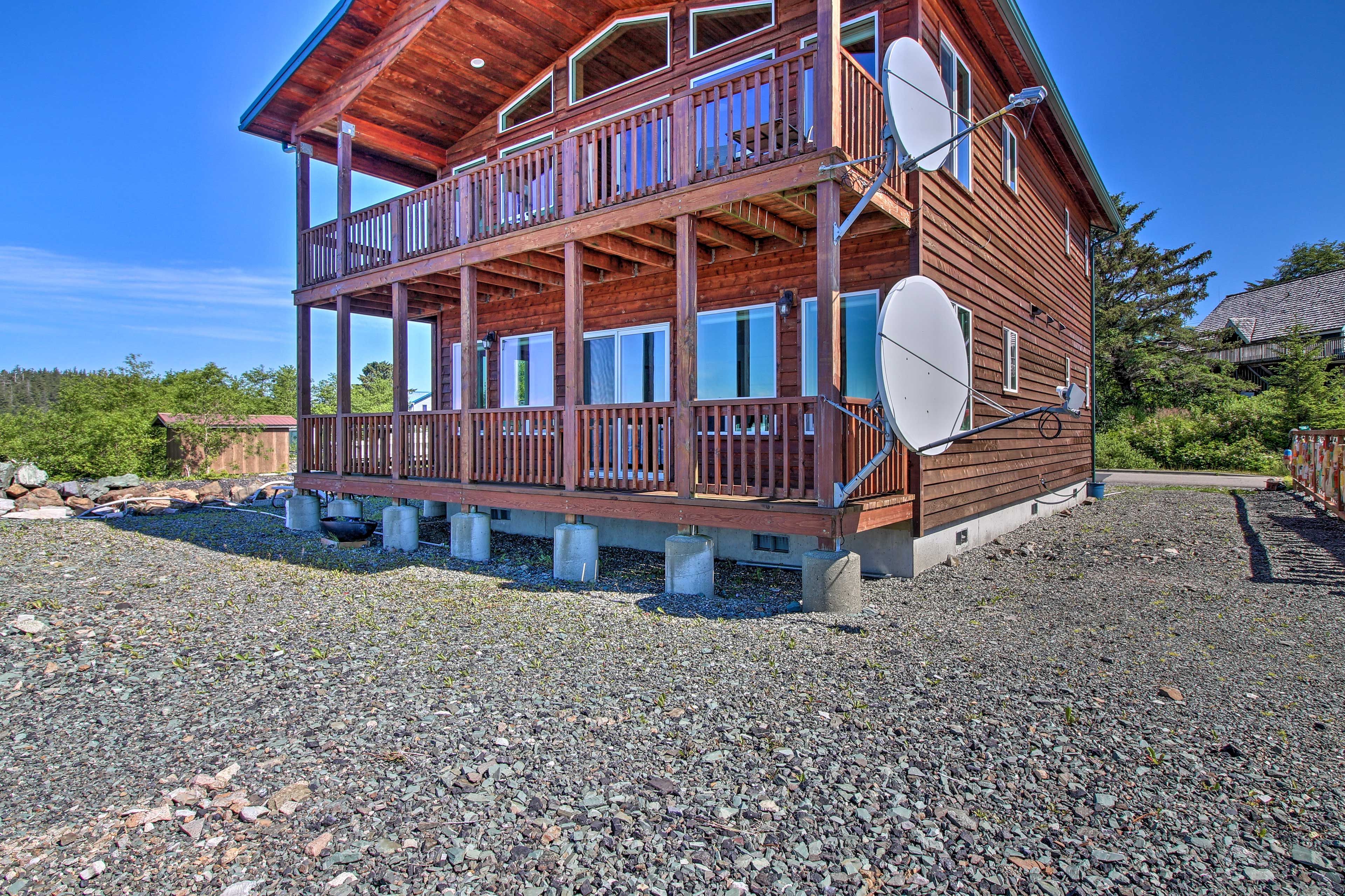 House Exterior | Upper Unit | Shared Yard