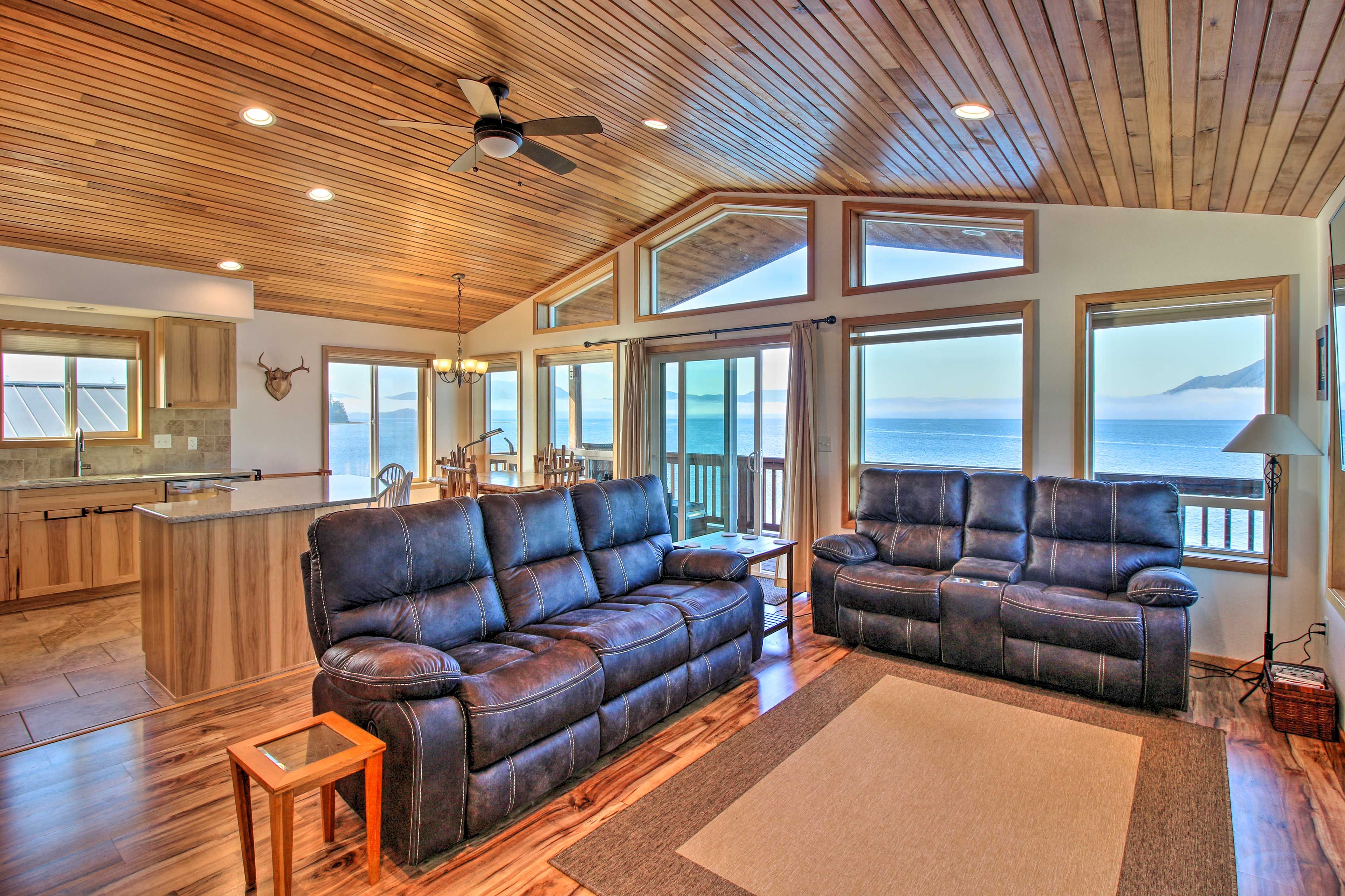 Craig Vacation Rental | 2BR | 1BA | Staircase to Access | 1,000 Sq Ft
