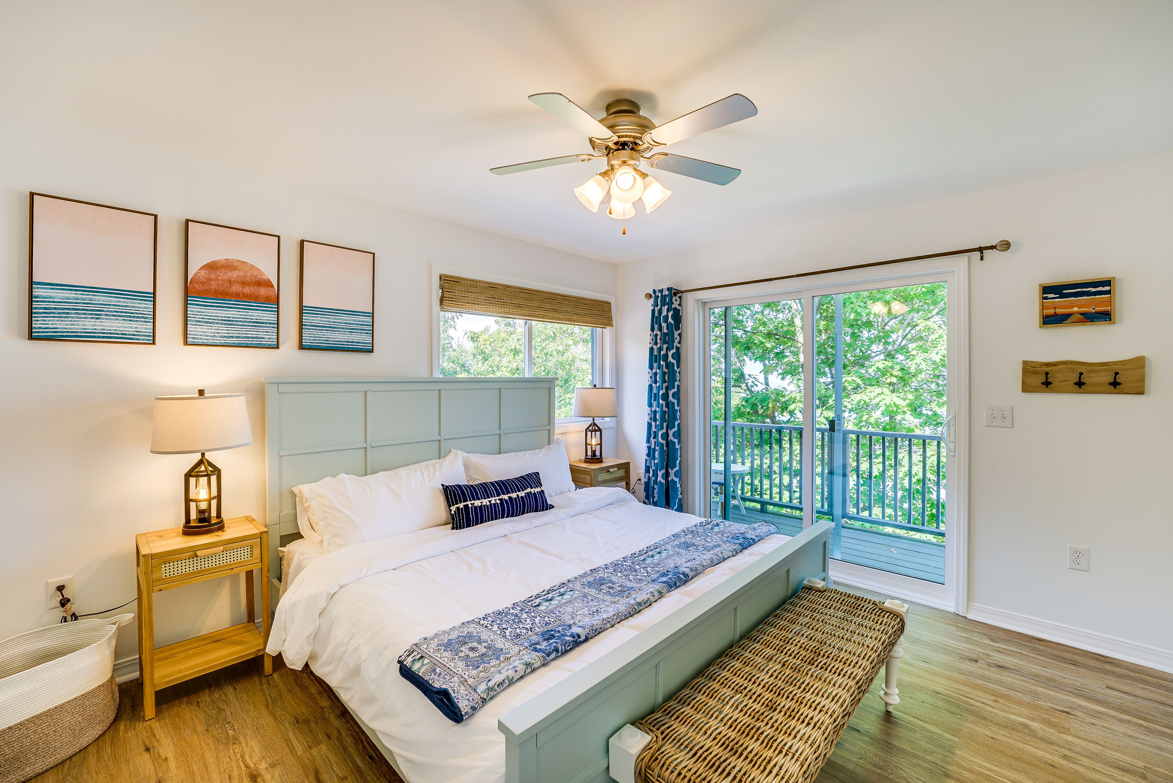 Bedroom 2 | King Bed | 3rd Floor | Smart TV