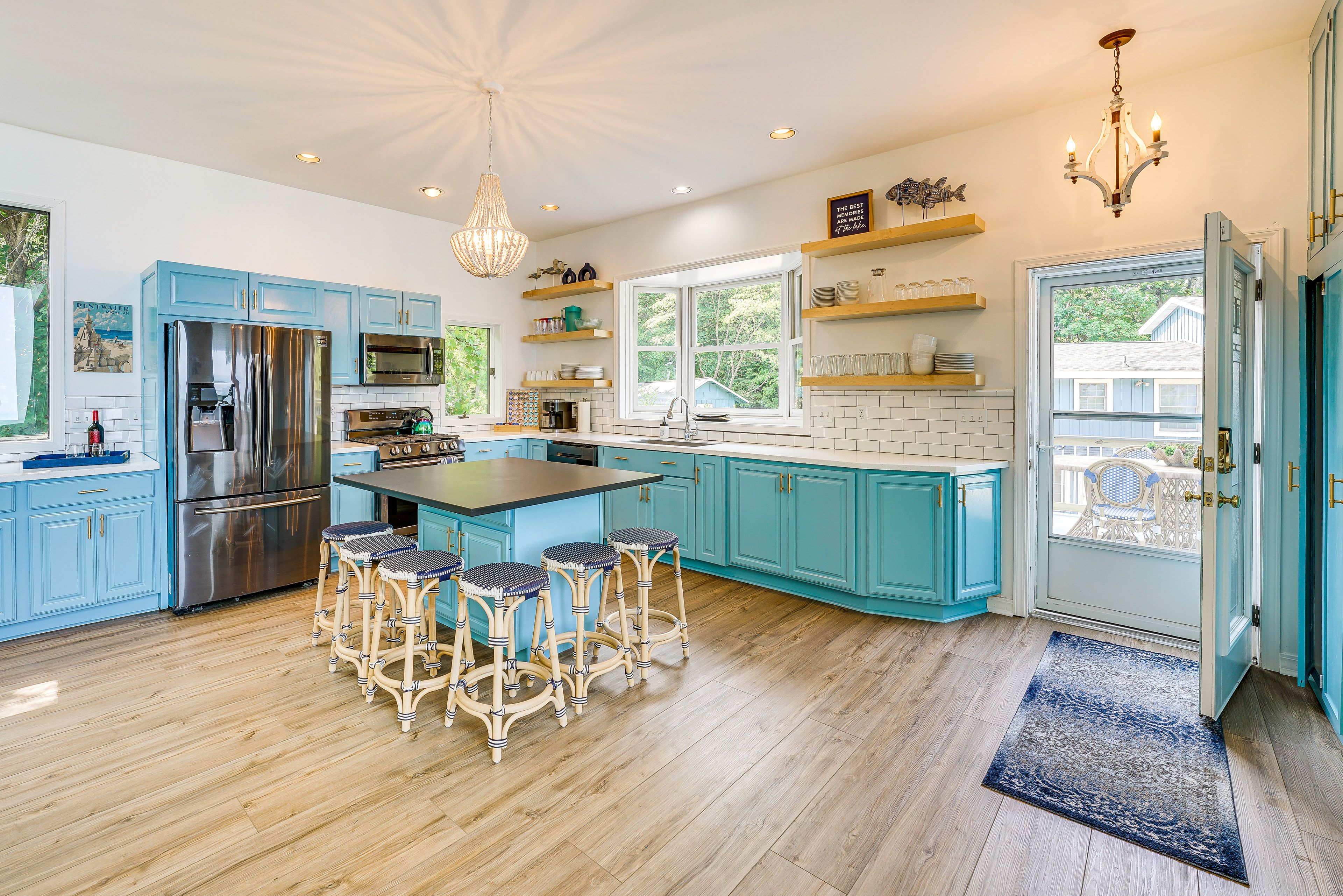 Kitchen | 2nd Floor | Keurig | Blender | Toaster