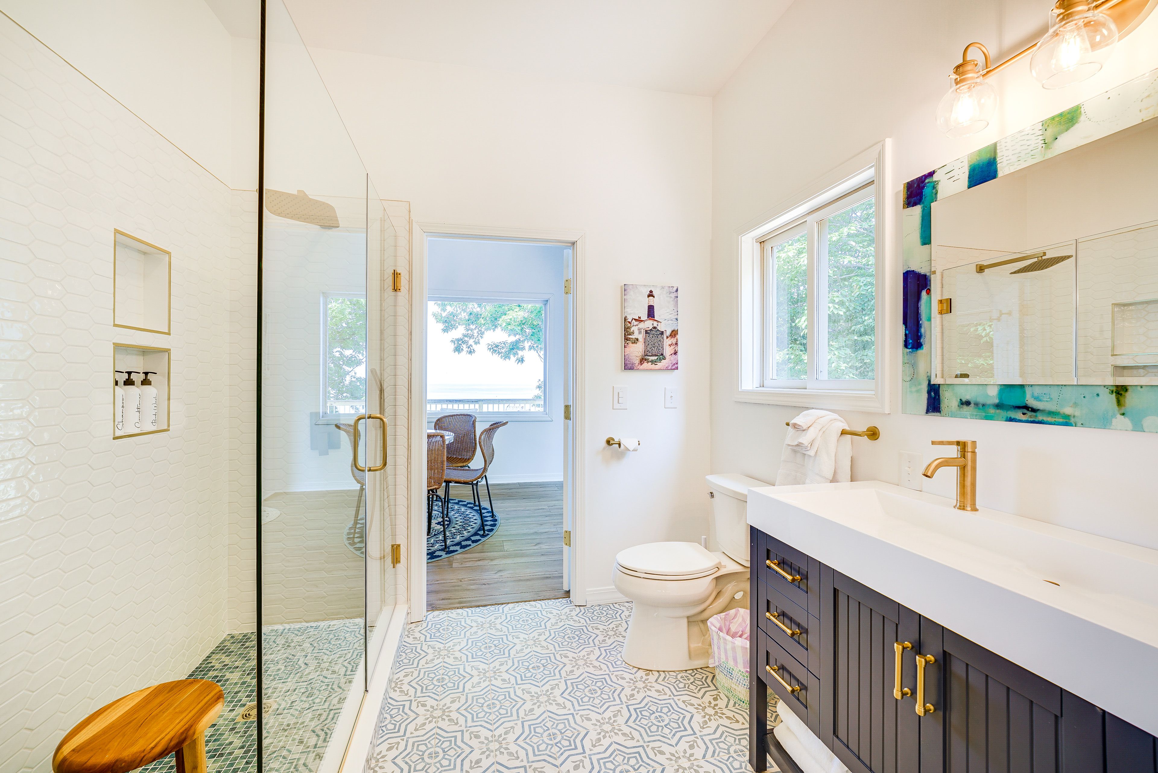 Jack & Jill Bathroom | 2nd Floor | Complimentary Toiletries