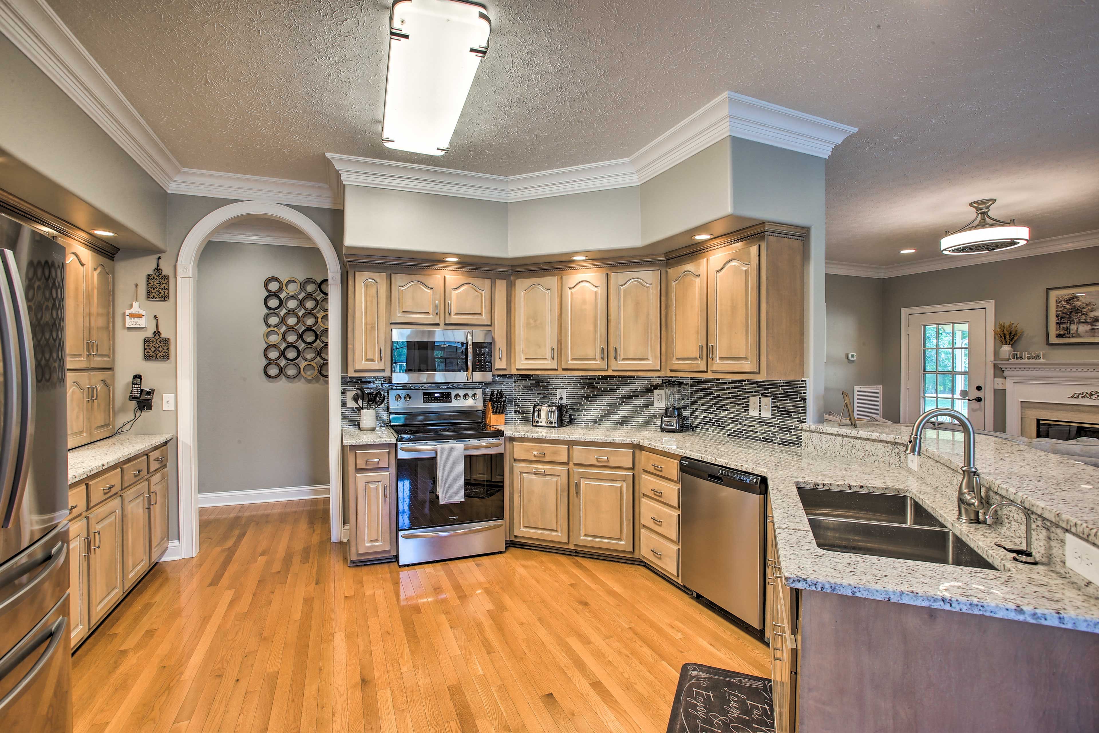 Kitchen | Main Level
