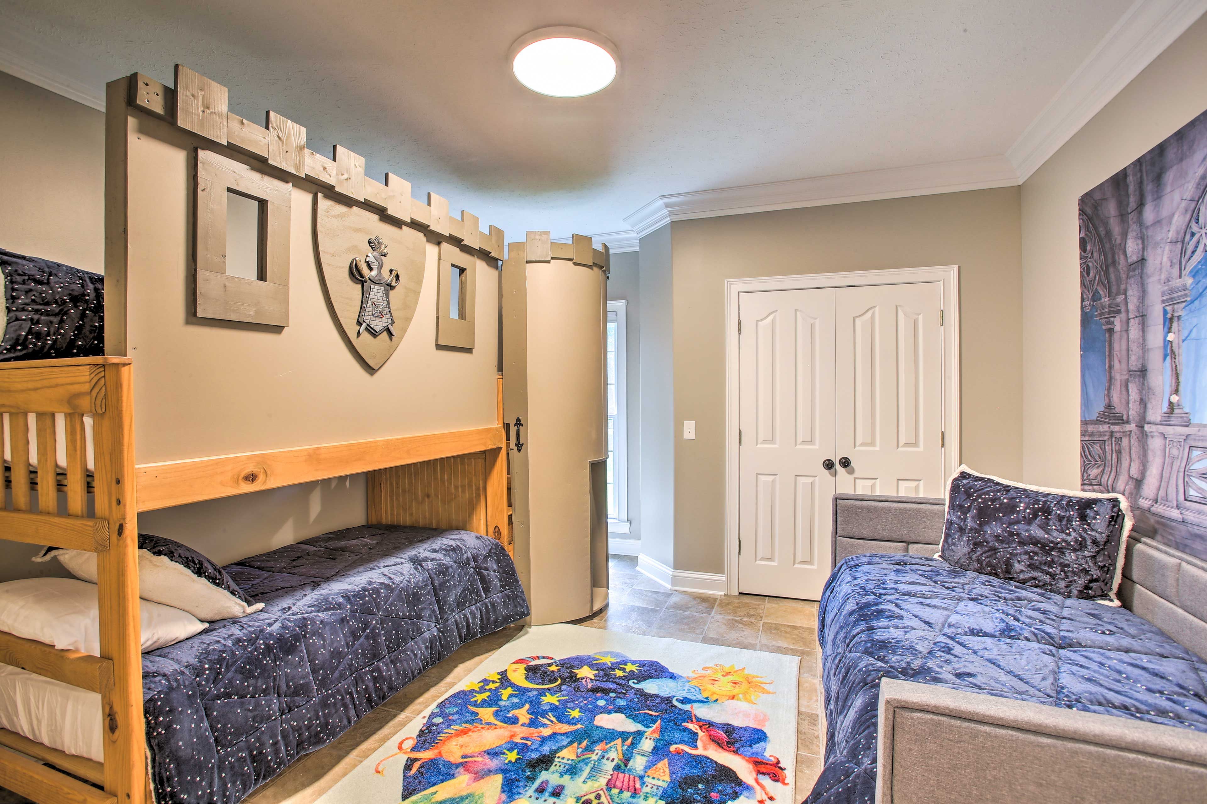 Bedroom 4 | Twin Bunk Bed | Twin Daybed | Upper Level