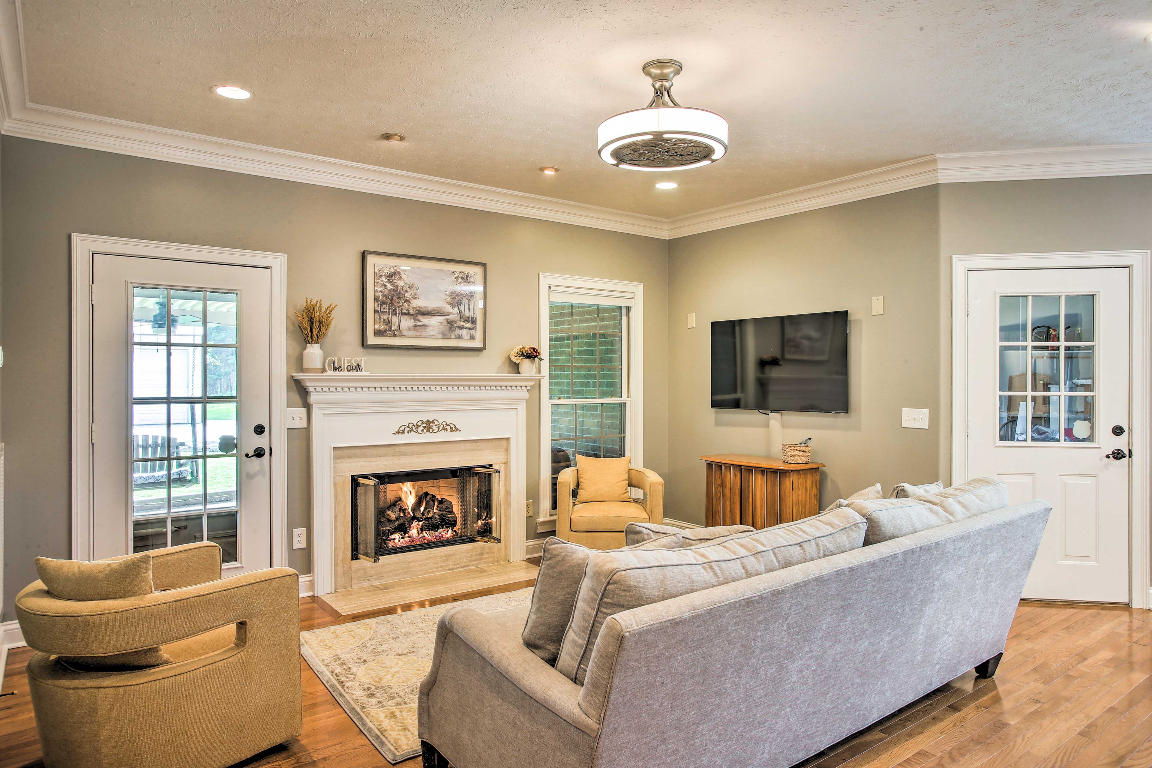 Alternate Living Area | Main Level