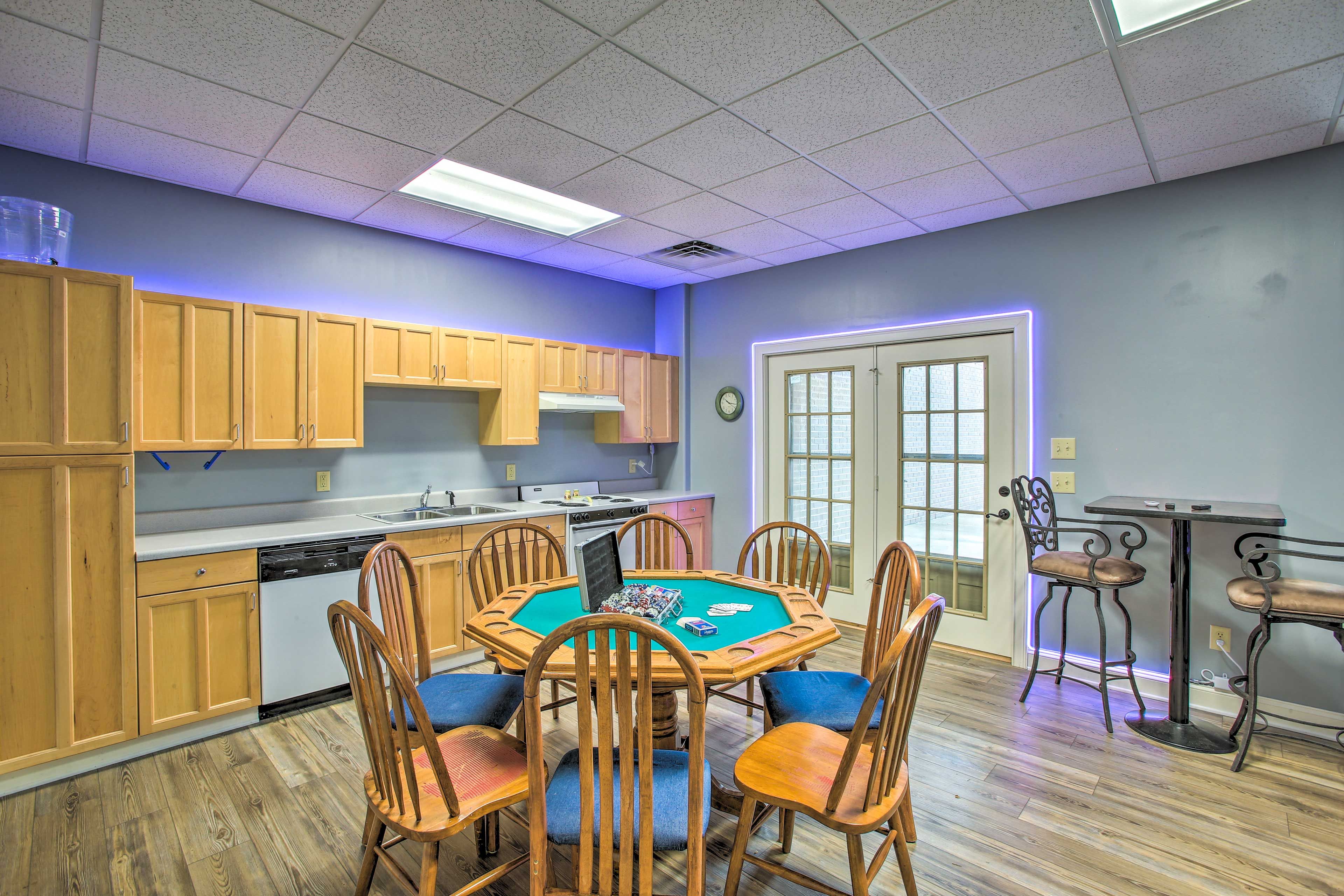 Kitchenette | Lower Level