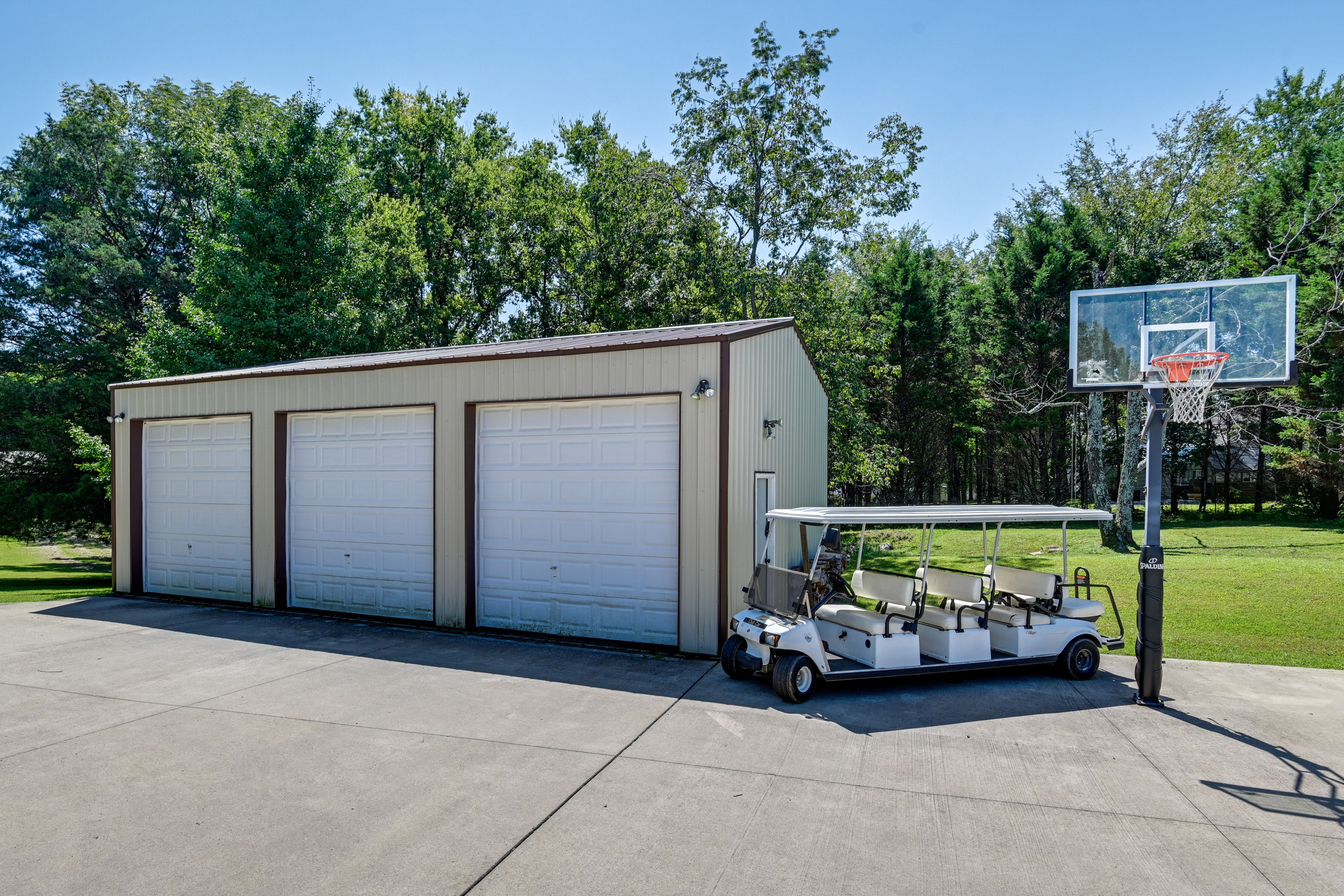 Exterior | 8-Person Golf Cart (Waiver May Be Required, 21+) | Basketball Court