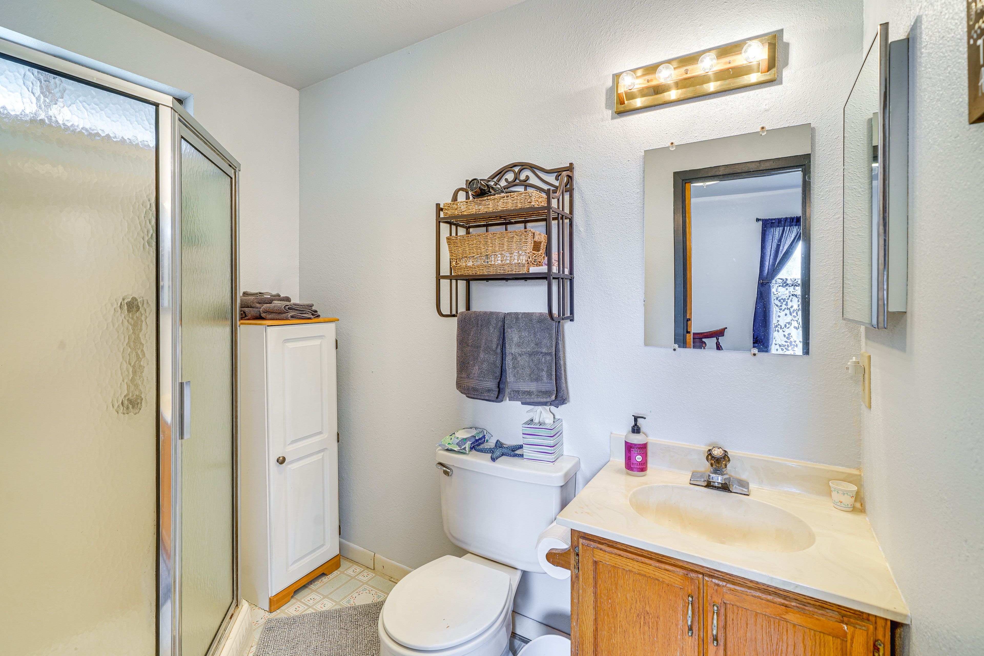 En-Suite Bathroom | Towels Provided | Complimentary Toiletries