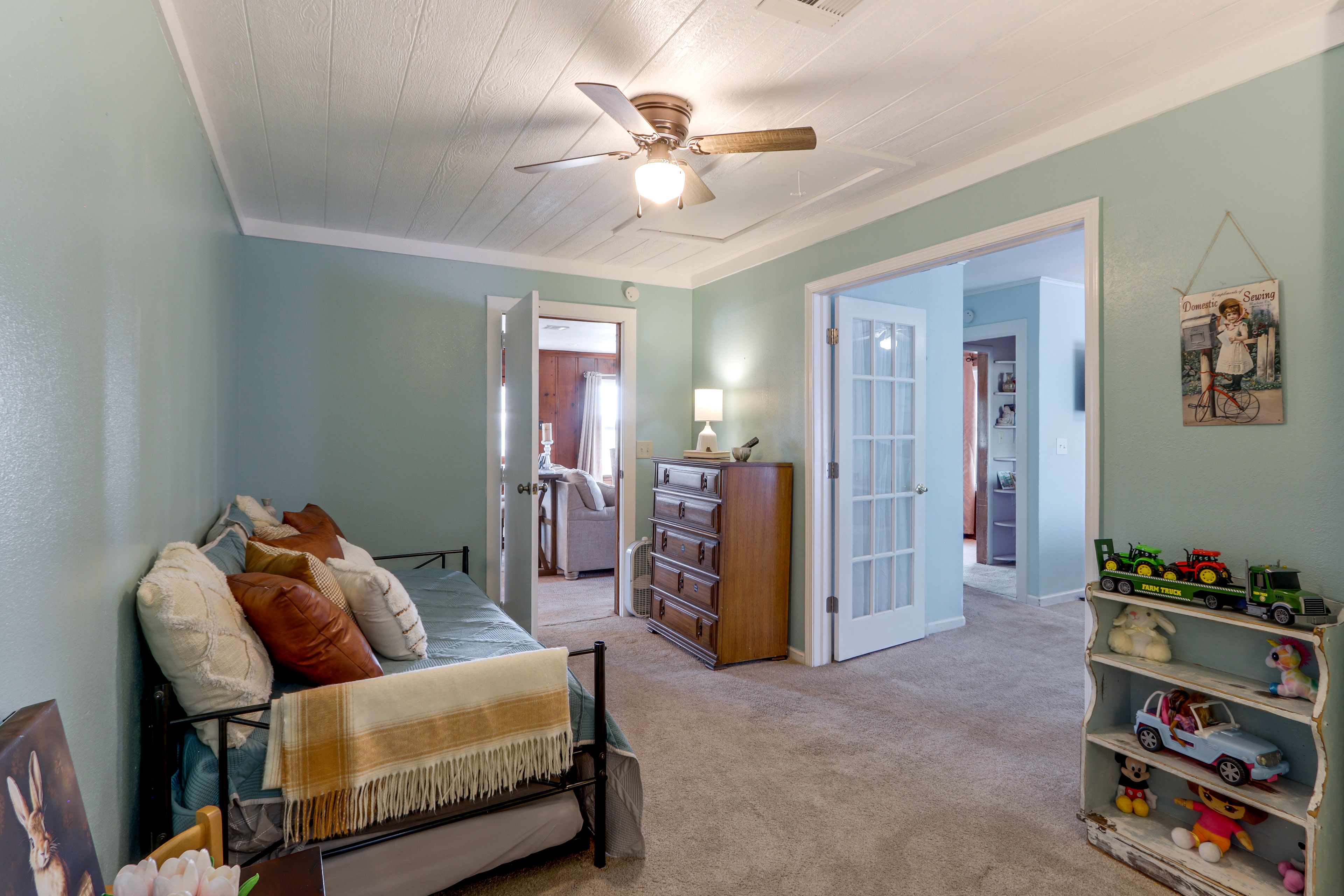 Bedroom 4 | Twin Daybed w/ Twin Trundle