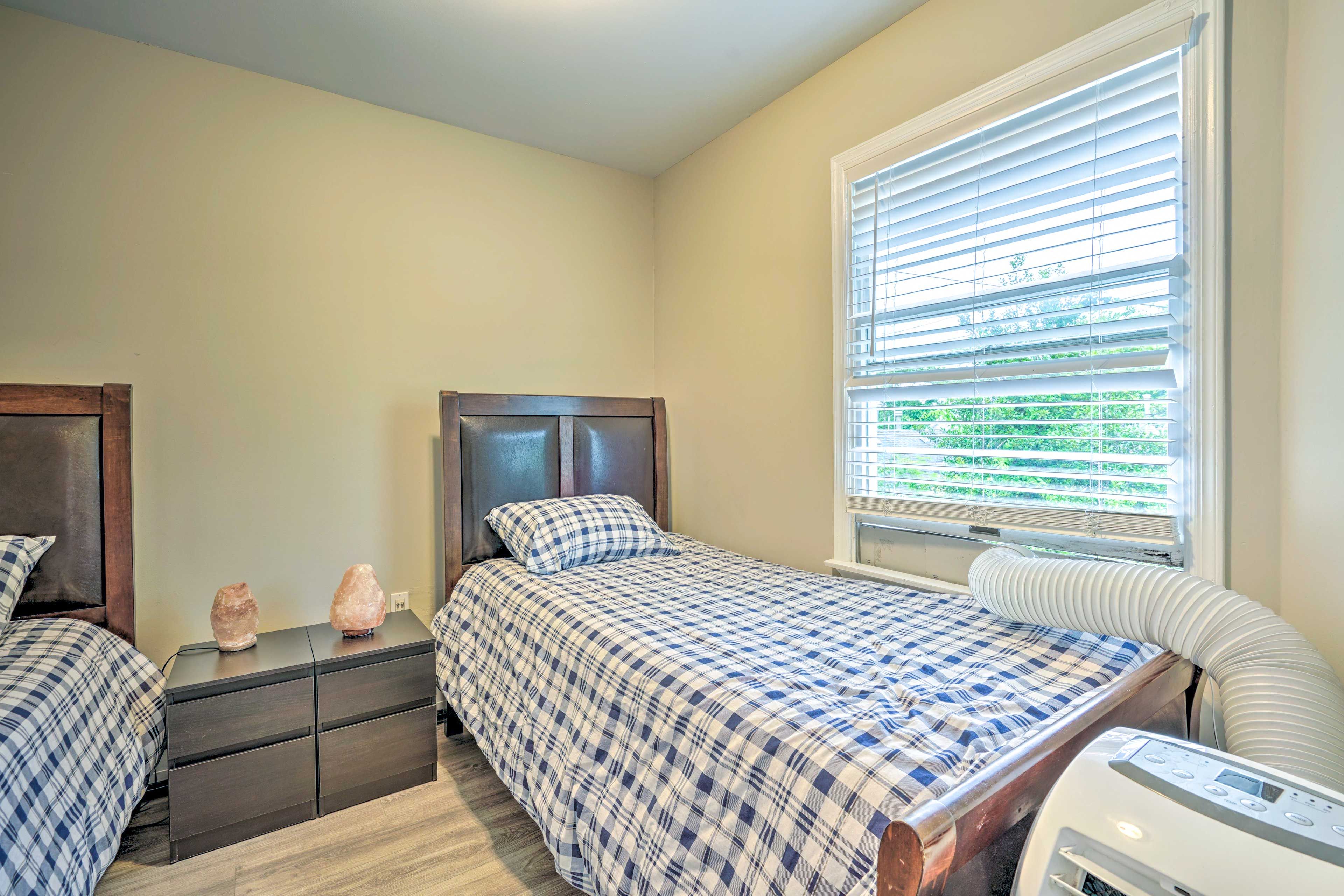 Bedroom 2 | 2nd Floor | 2 Twin Beds