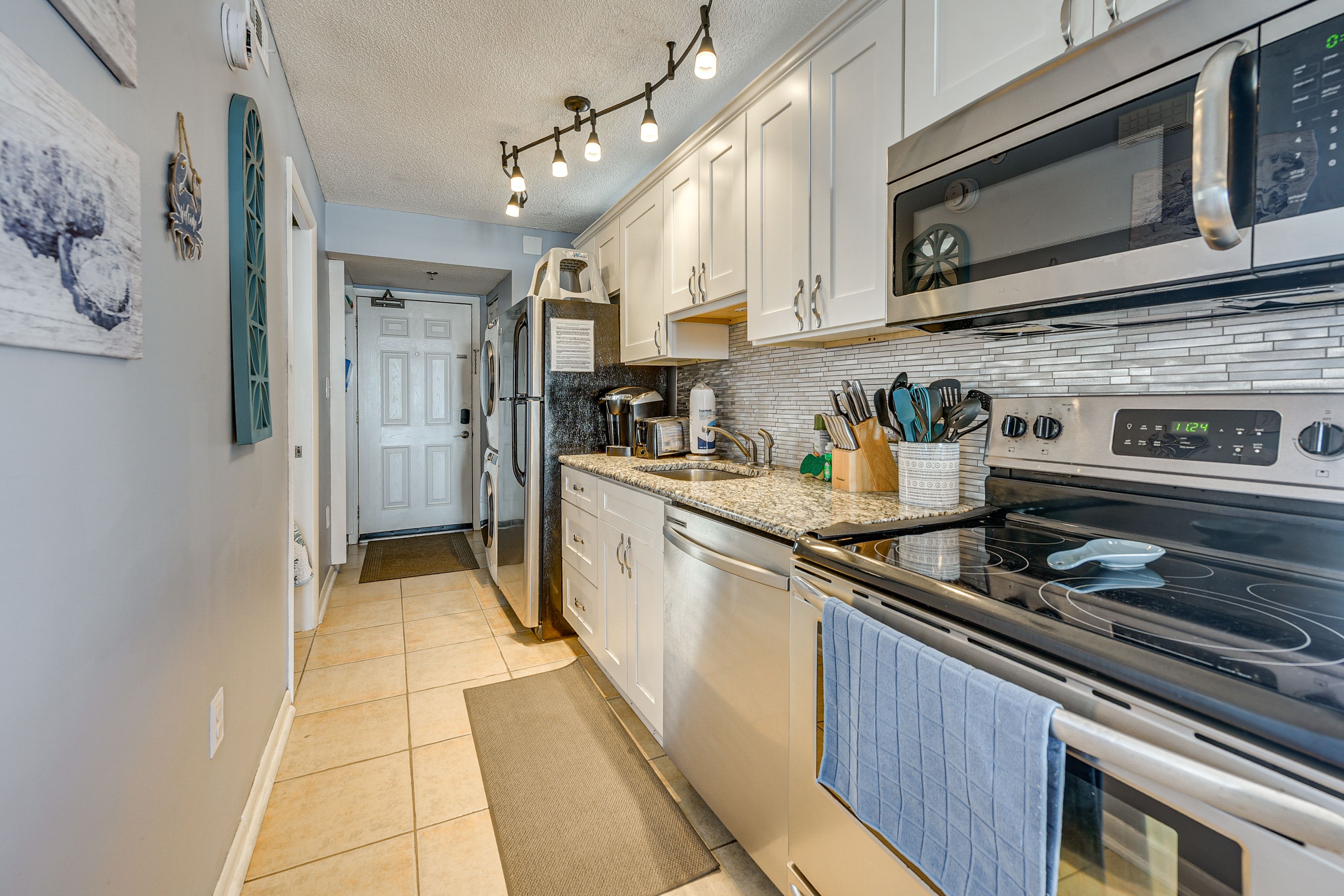 Kitchen | Cooking Basics | Toaster | Drip Coffee Maker | Trash Bags