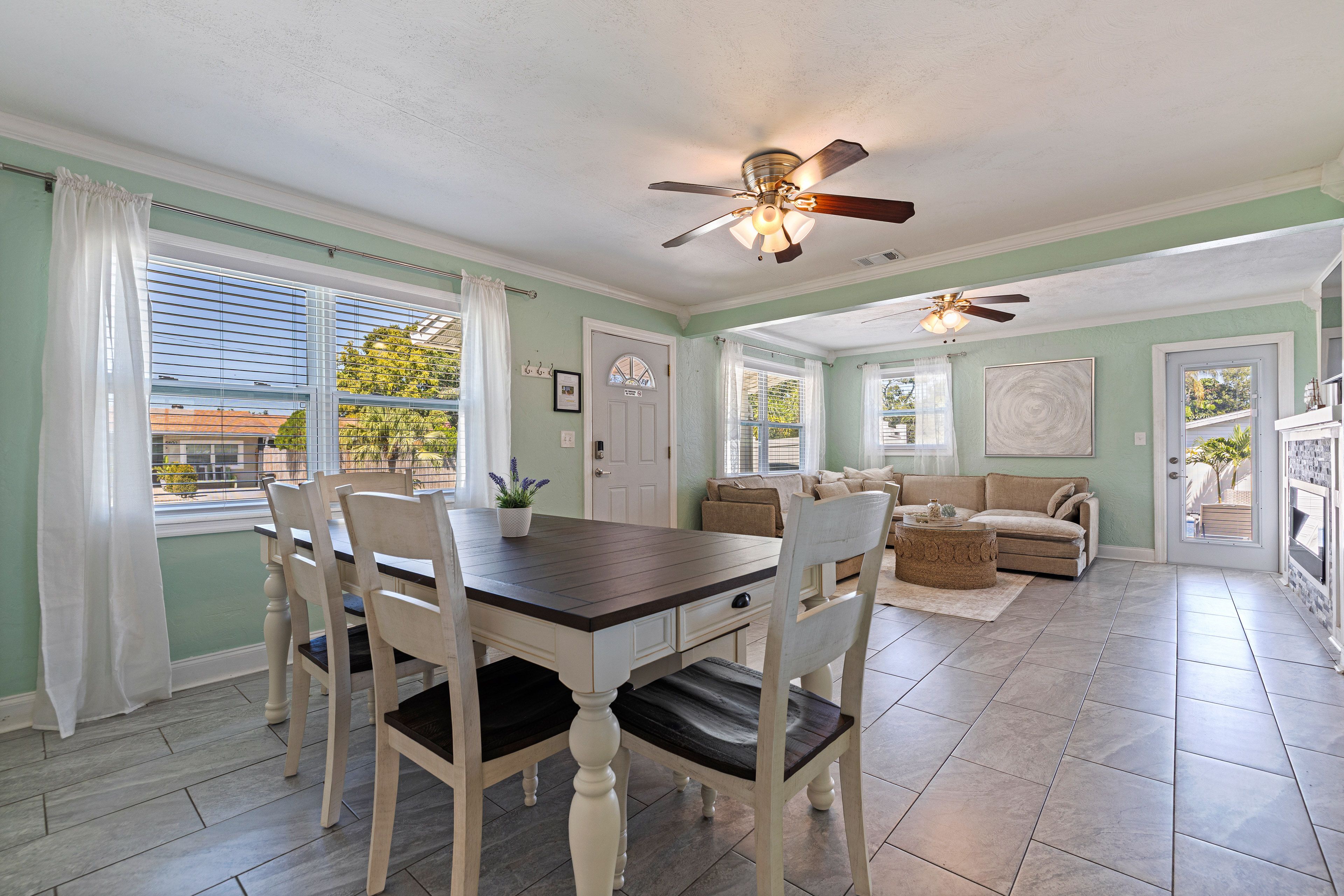 Dining Room | Single-Story House