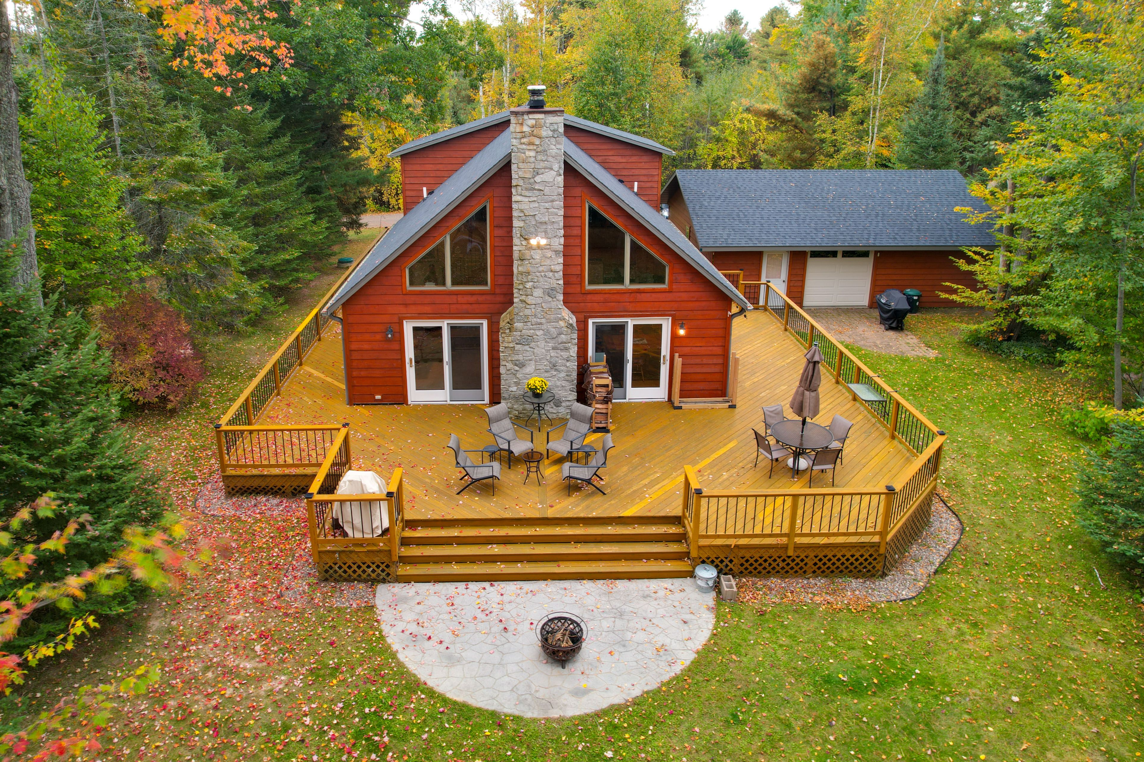 Elcho Vacation Rental | 2BR | 2BA | 1,800 Sq Ft | Stairs Required for Access