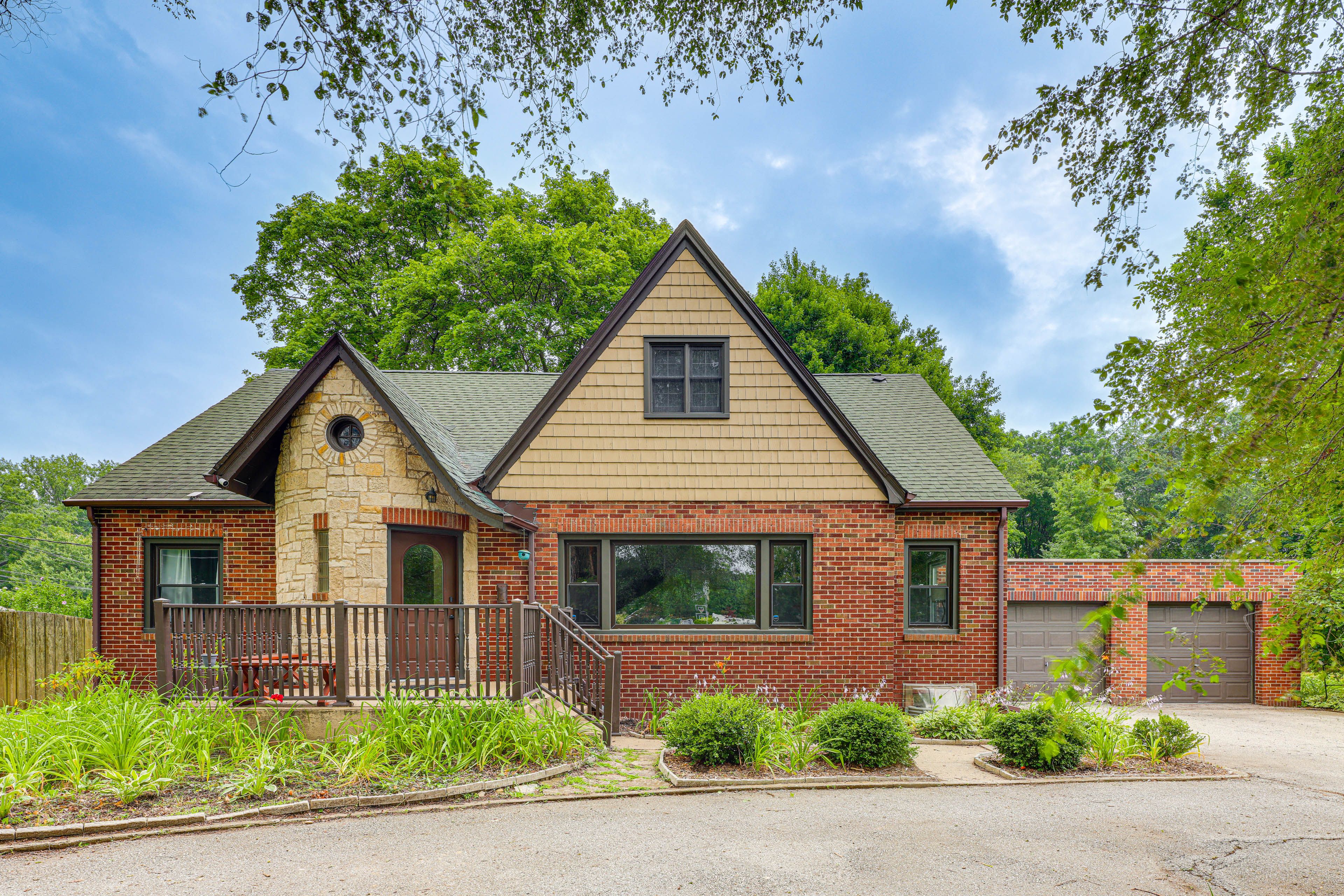 Chesterton Vacation Rental | 4BR | 2BA | 3,400 Sq Ft | Steps Required to Access