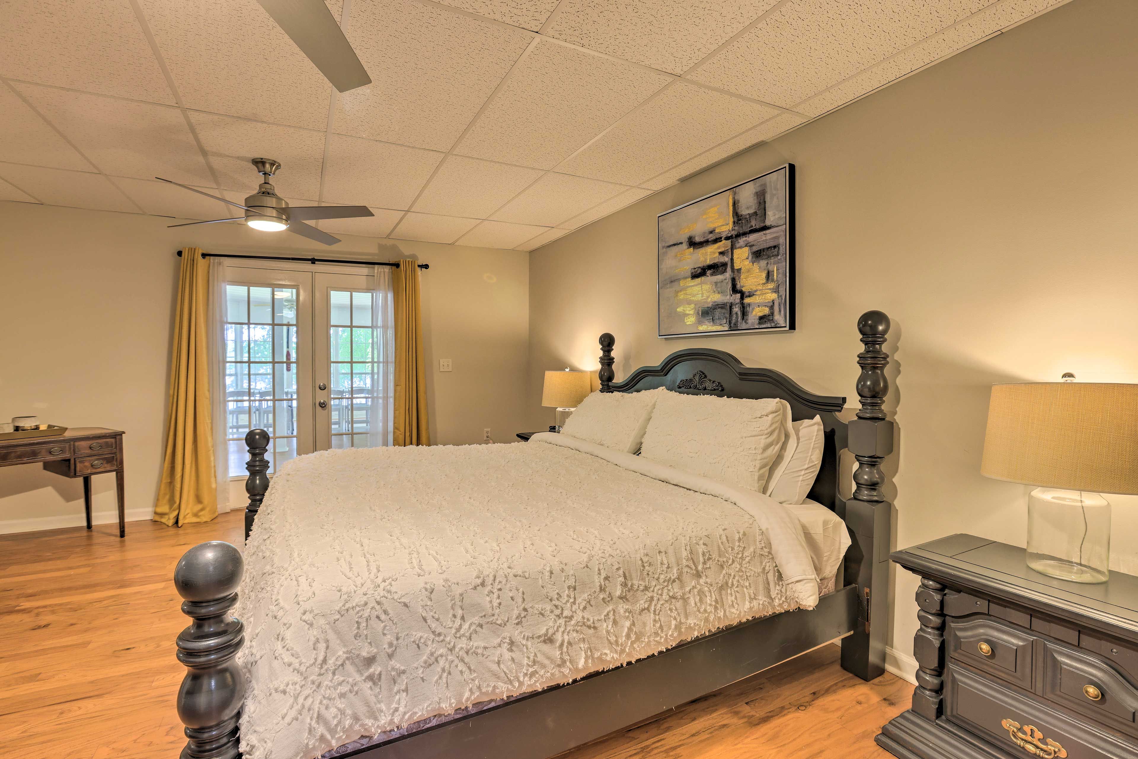 Bedroom 5 | King Bed