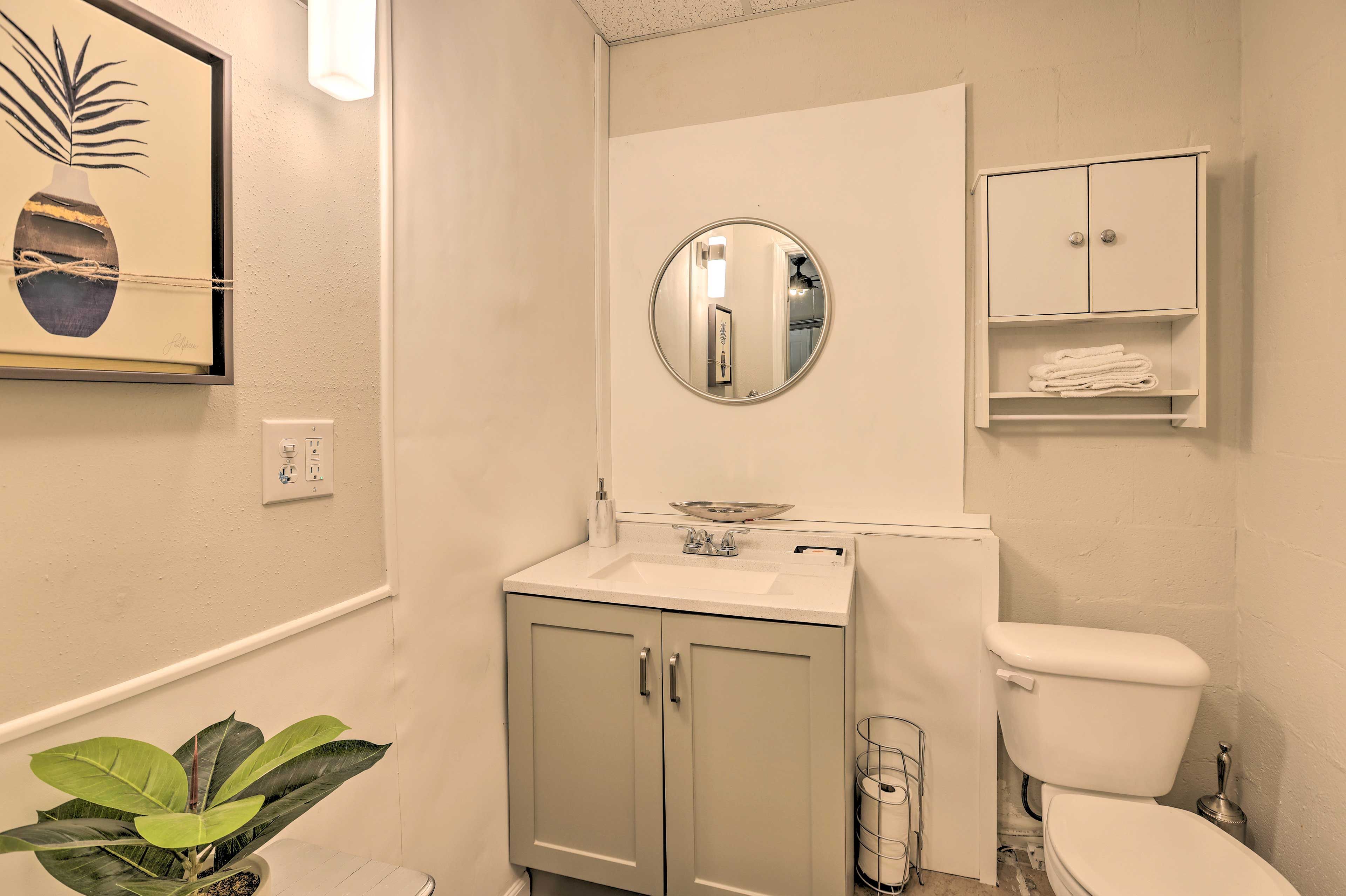 Half En-Suite Bathroom