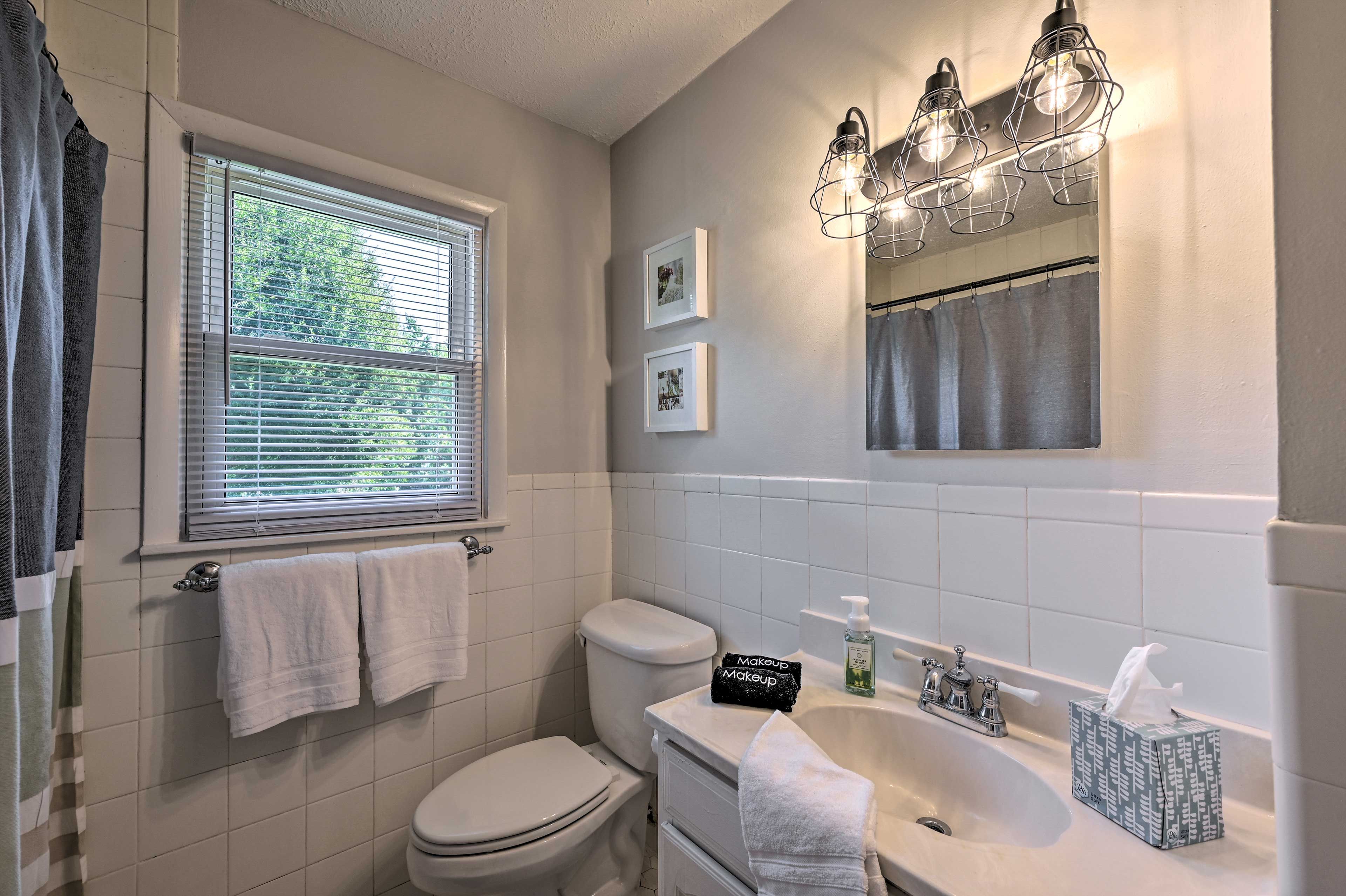 Full Bathroom