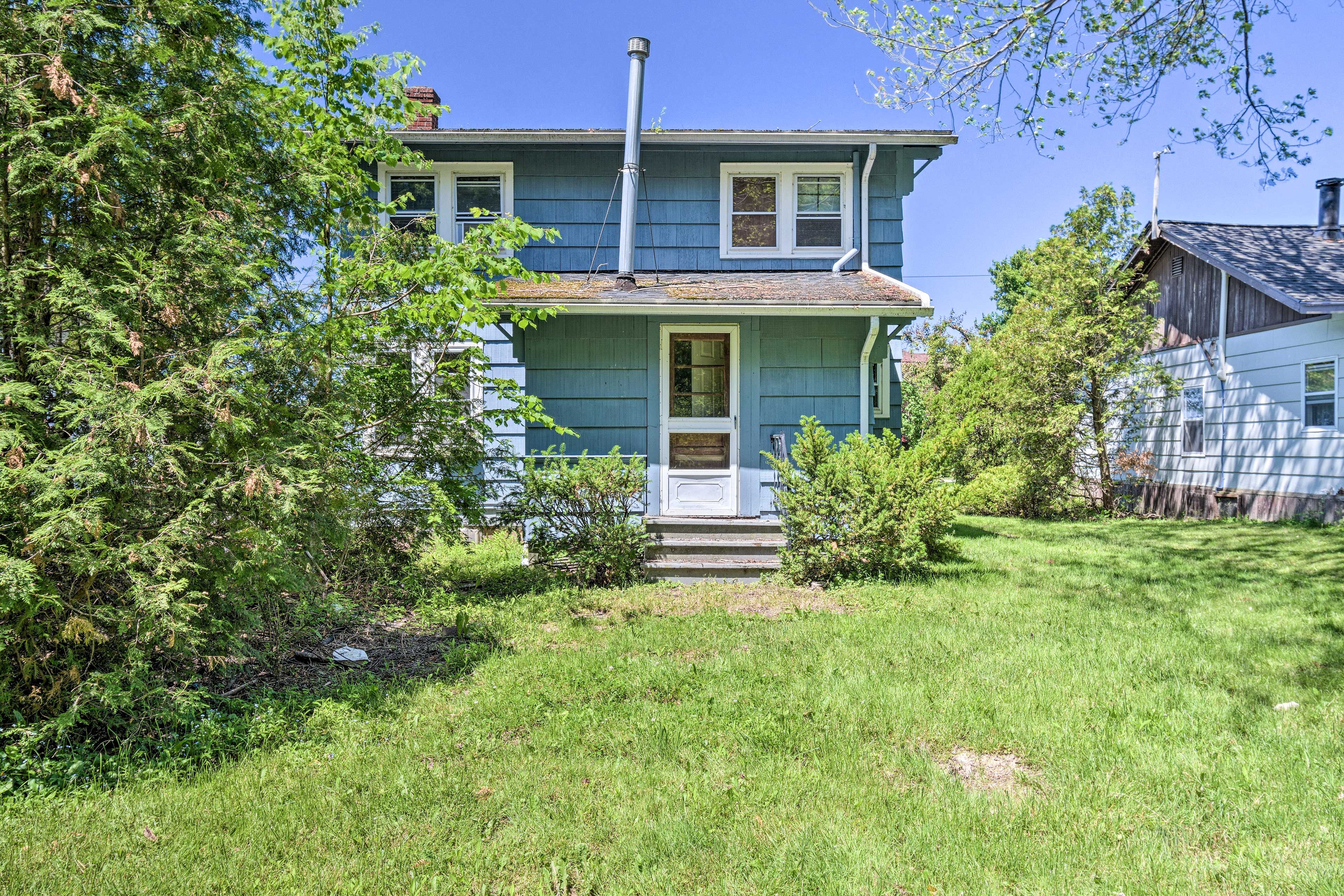 Property Exterior & Yard