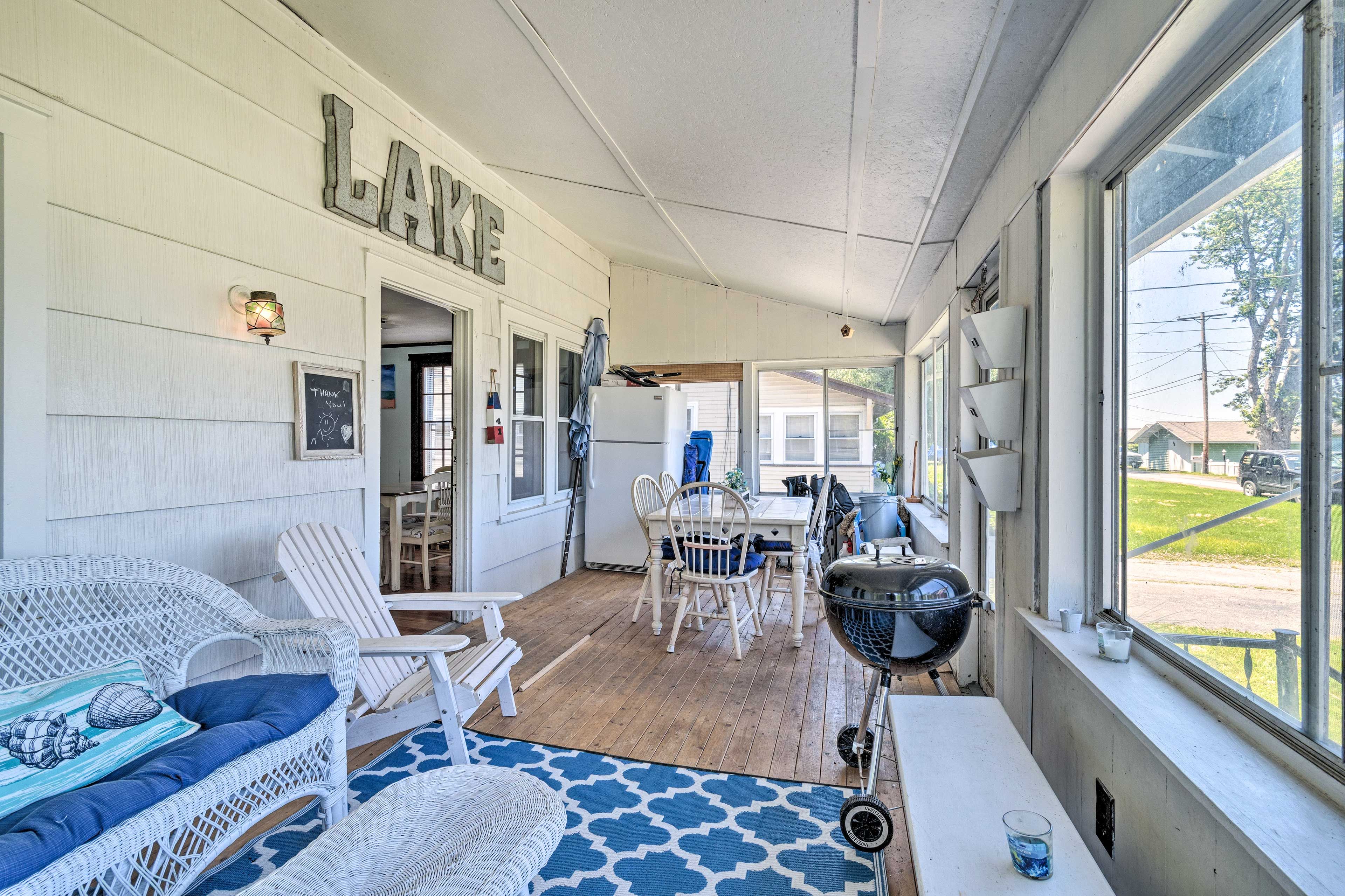 Sunroom | Ceiling Fans | Central A/C