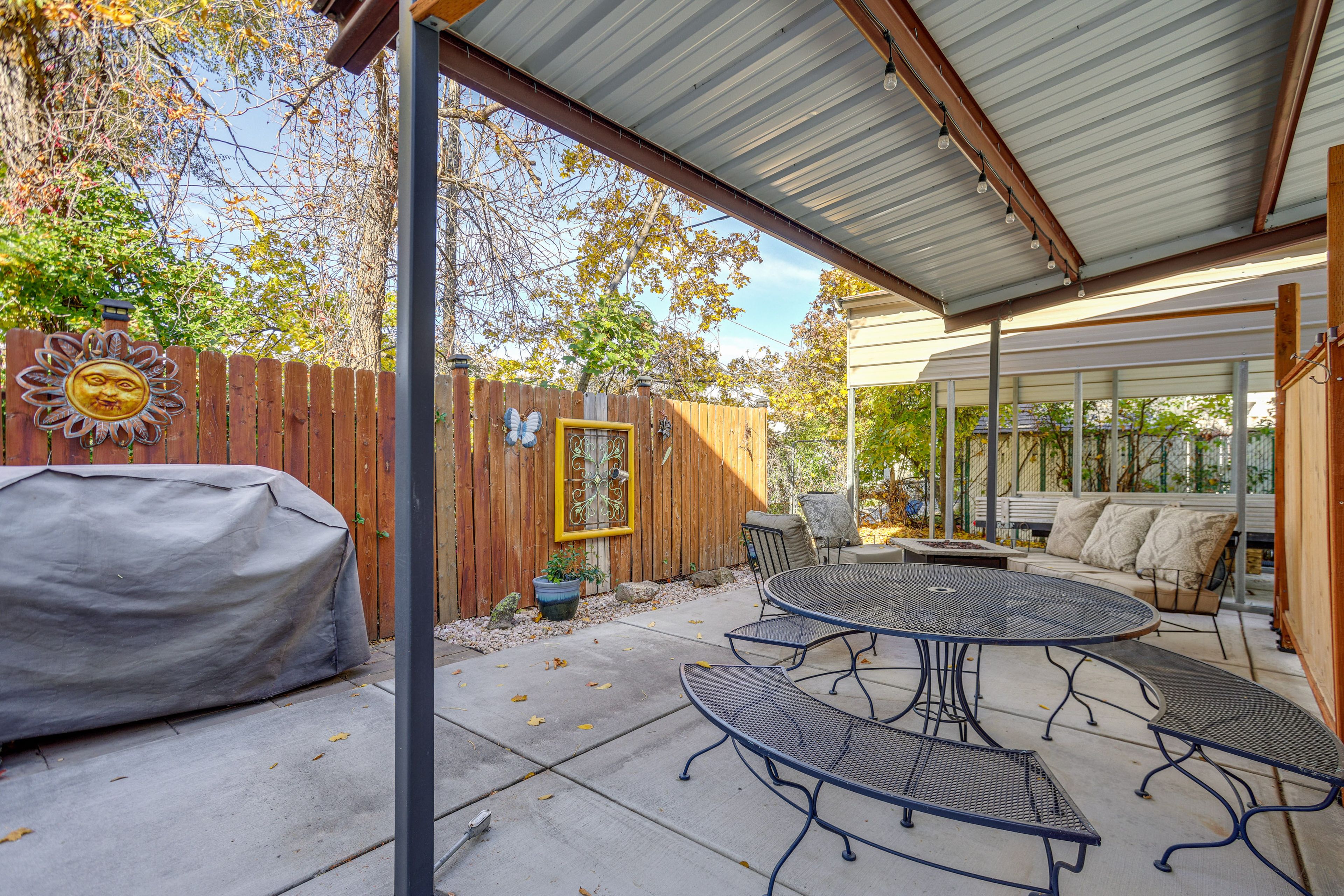Private Patio | Fire Pit | Outdoor Seating