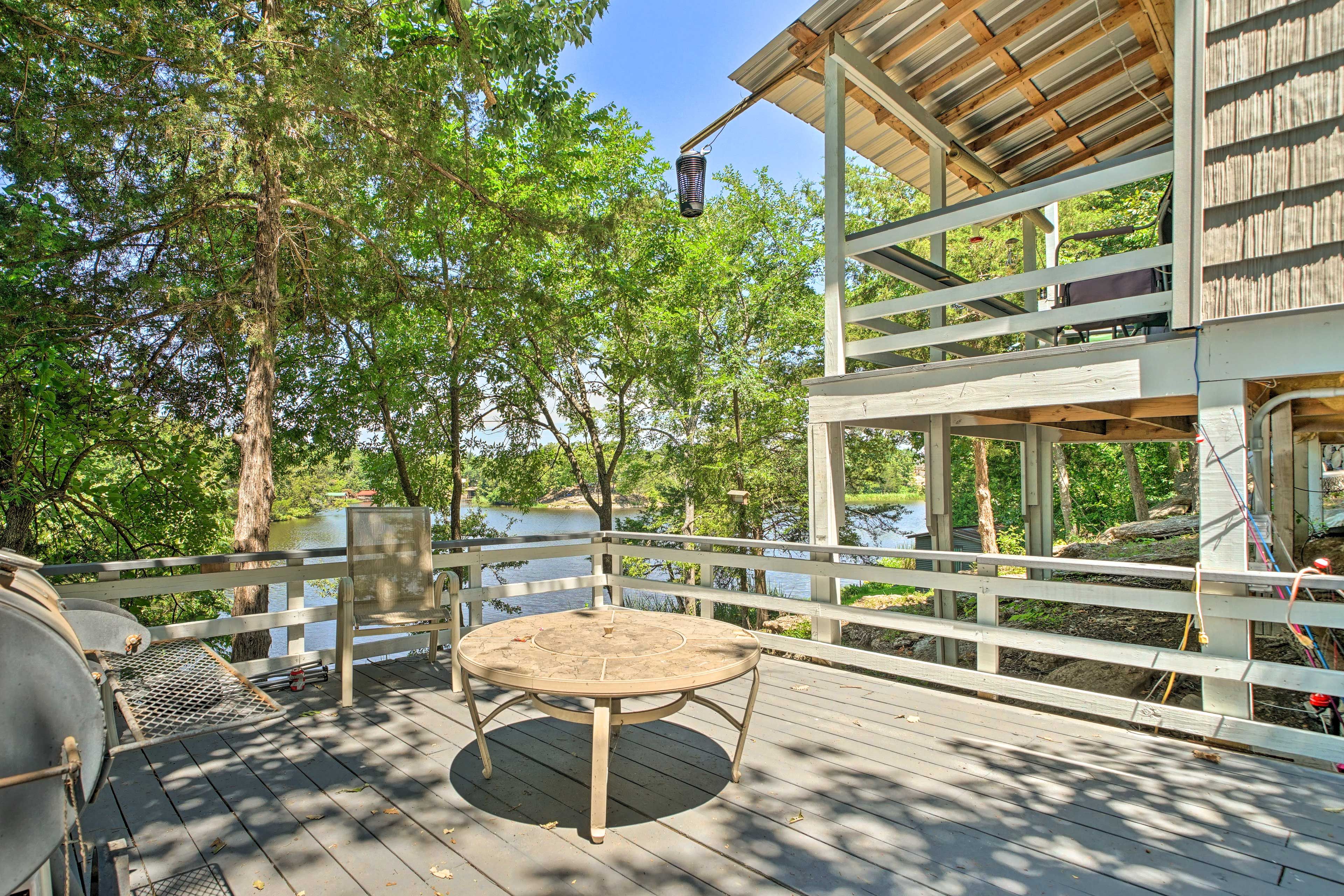 Fort Towson Vacation Rental | 1BR | 1.5BA | 620 Sq Ft | 1 Step to Enter