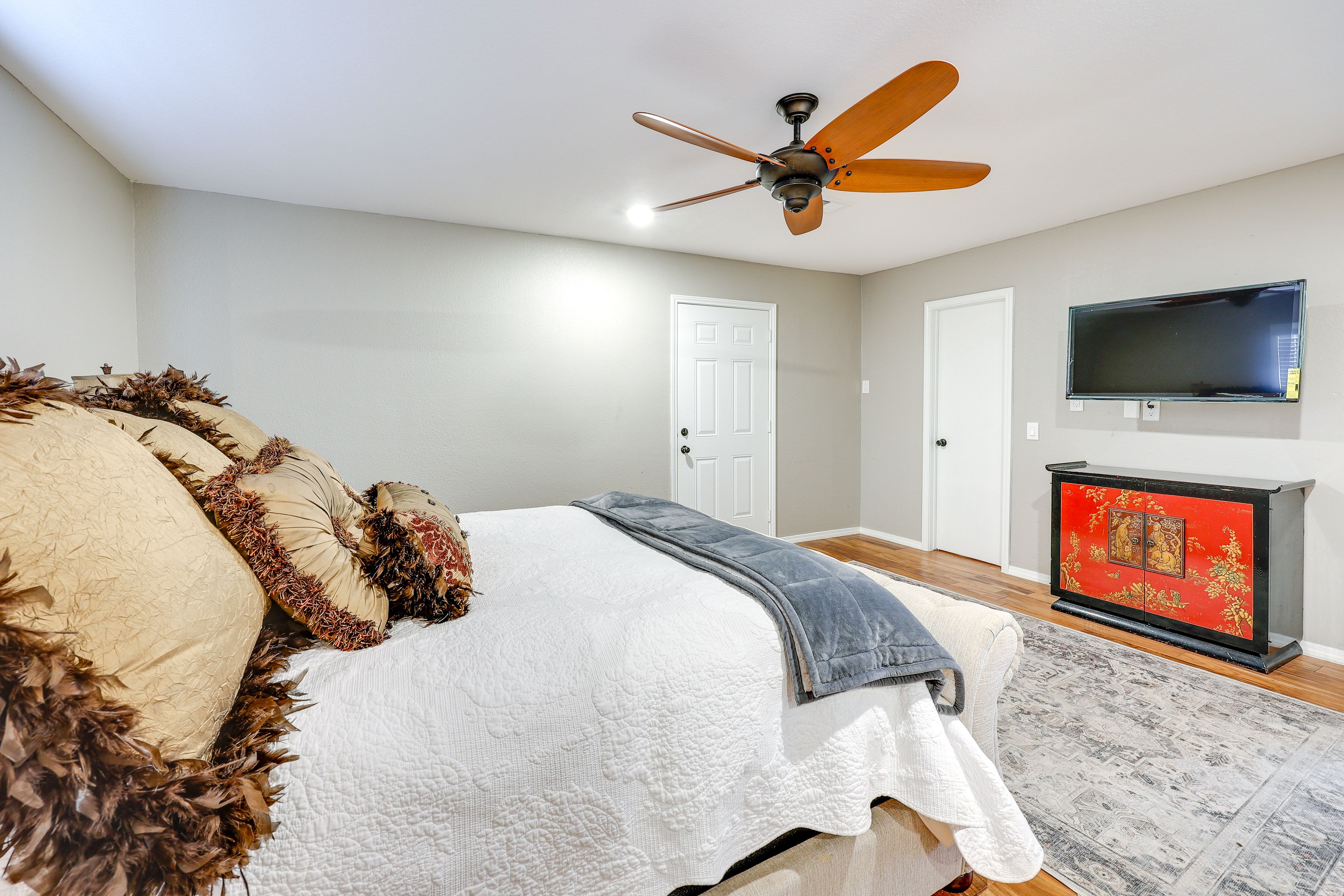 Bedroom 1 | Queen Bed | Linens Provided | Smart TV