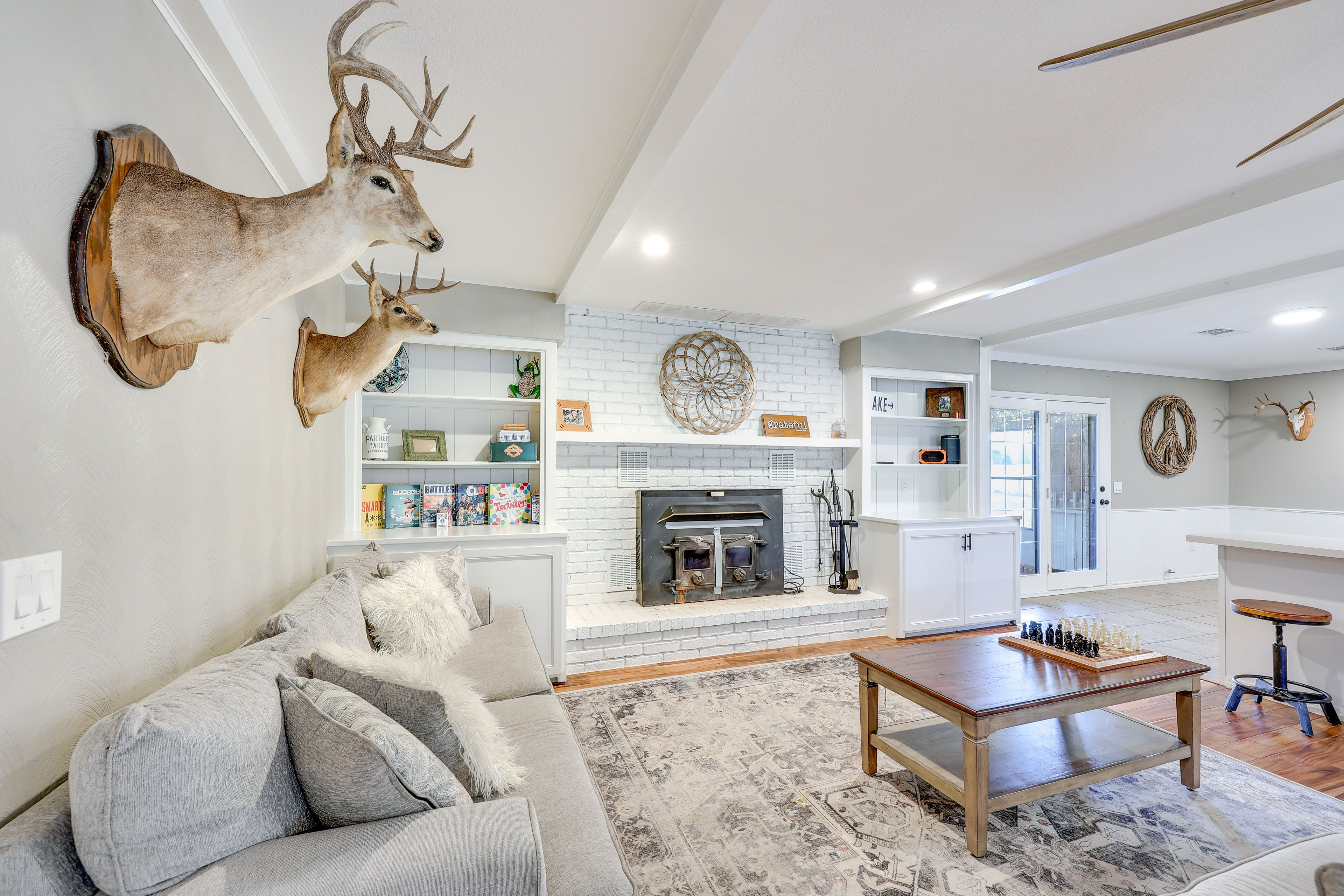 Living Room | Central A/C & Heating | Queen Sleeper Sofa