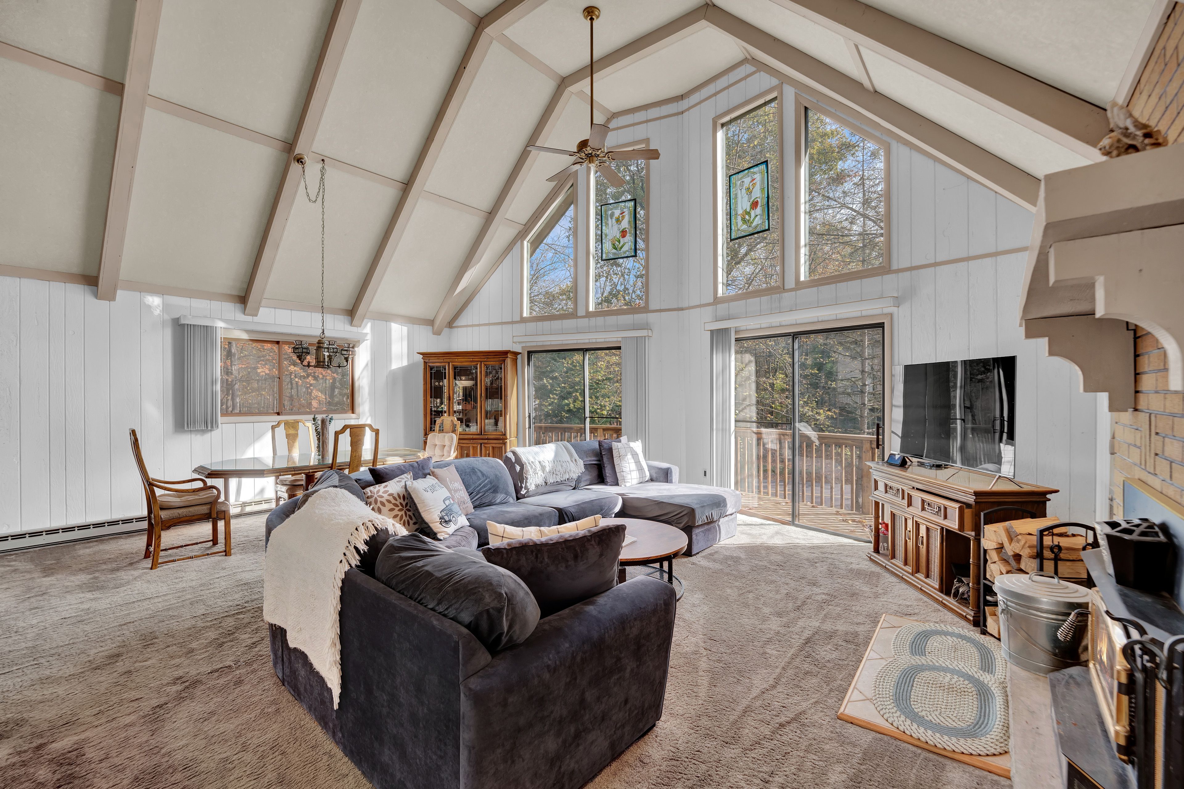 Lake Ariel Vacation Rental | 3BR | 2BA | 1,900 Sq Ft