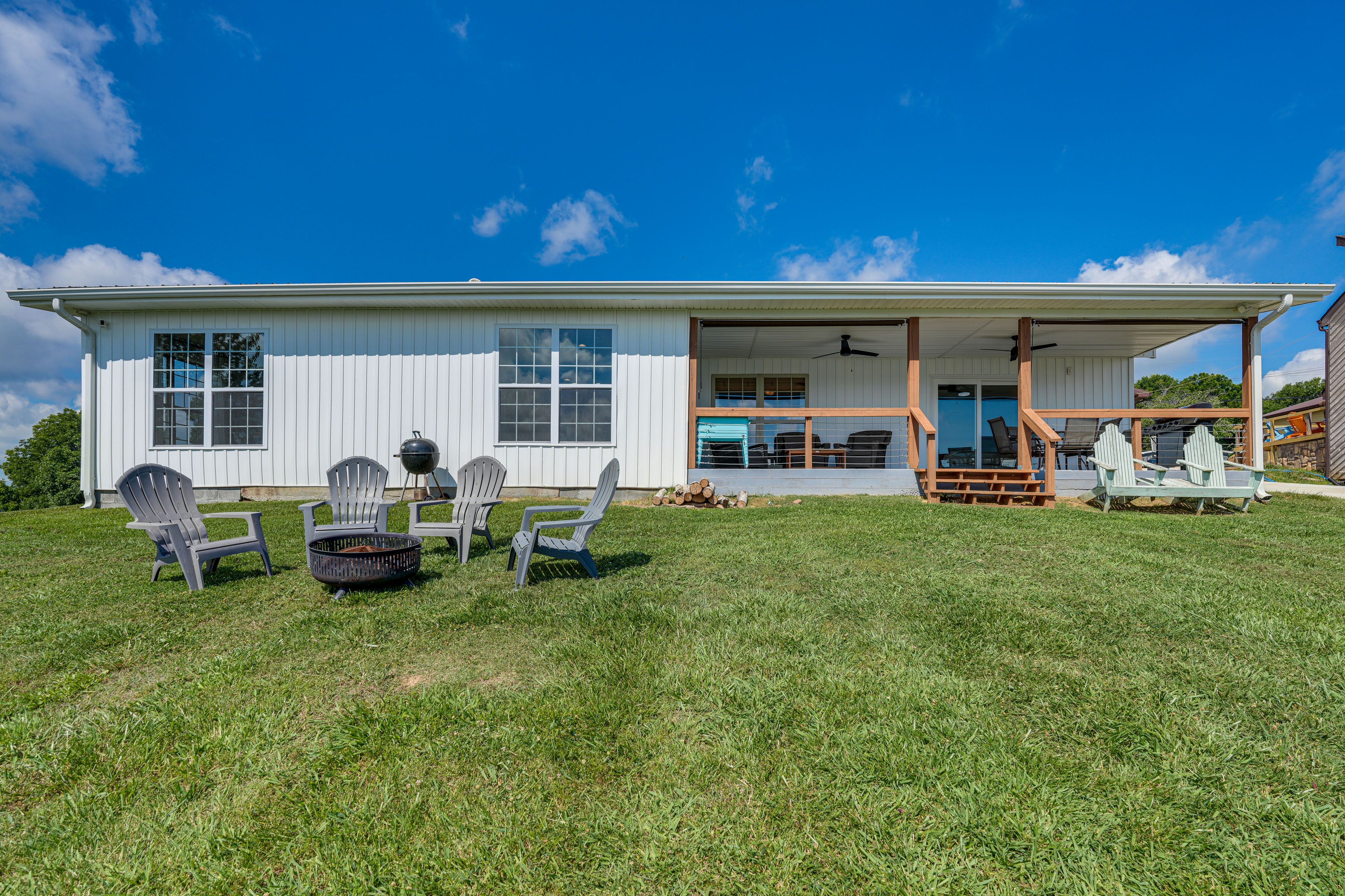 Backyard | Furnished Patio