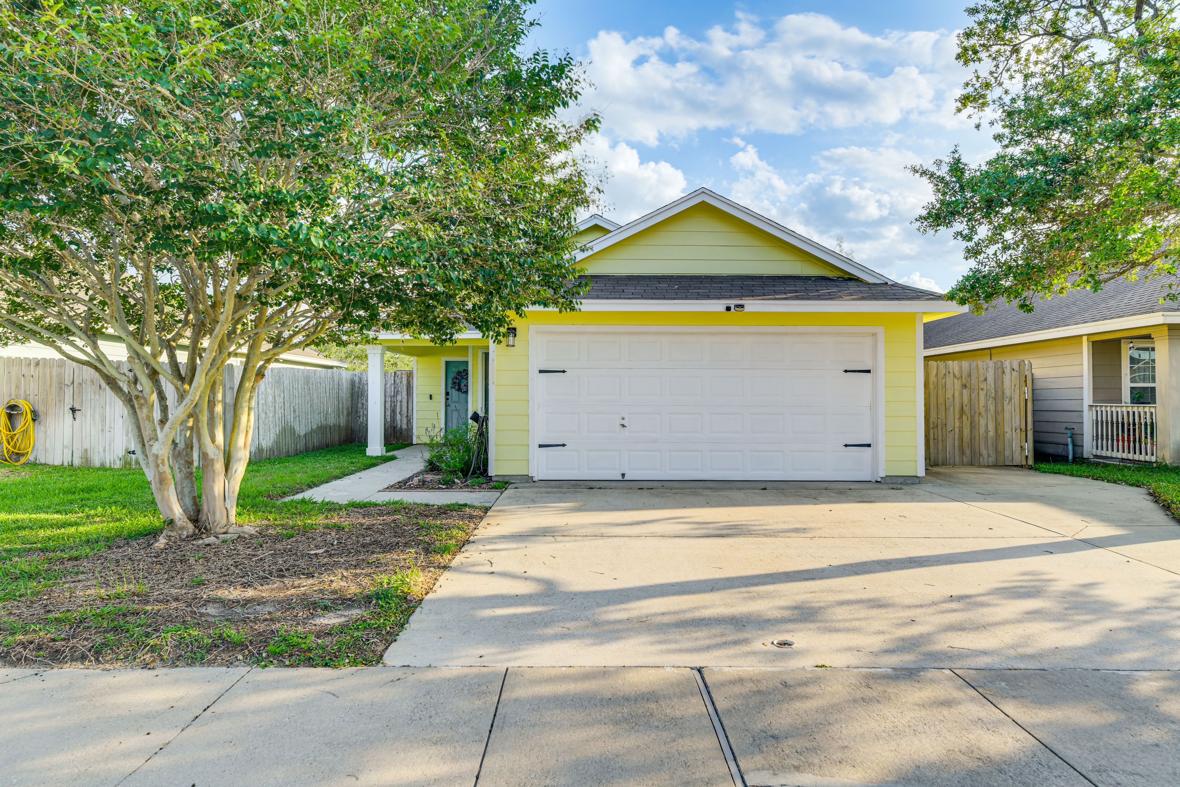 Corpus Christi Vacation Rental | 3BR | 2BA | 1,400 Sq Ft | Step-Free Access