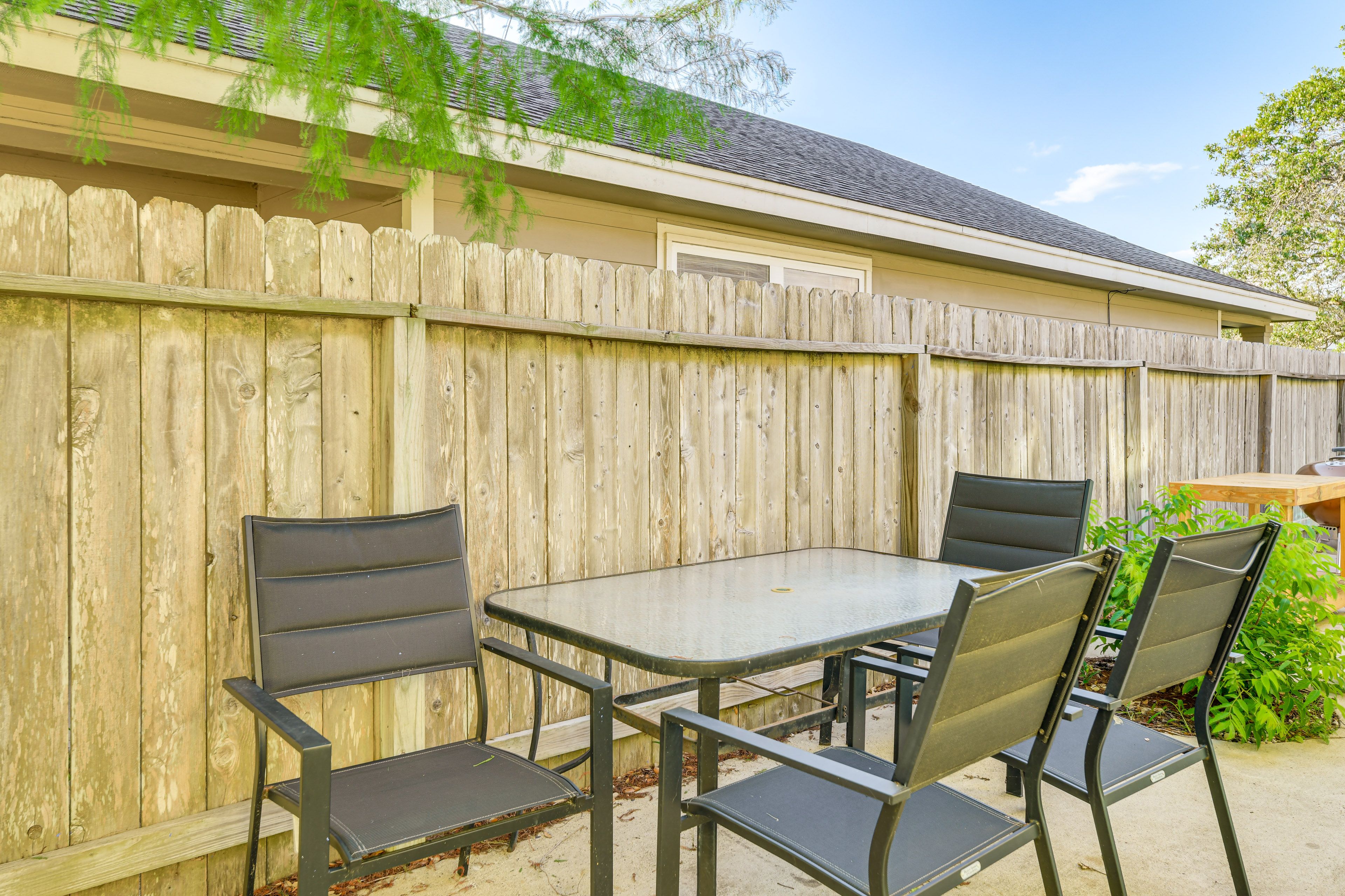 Patio | Outdoor Dining
