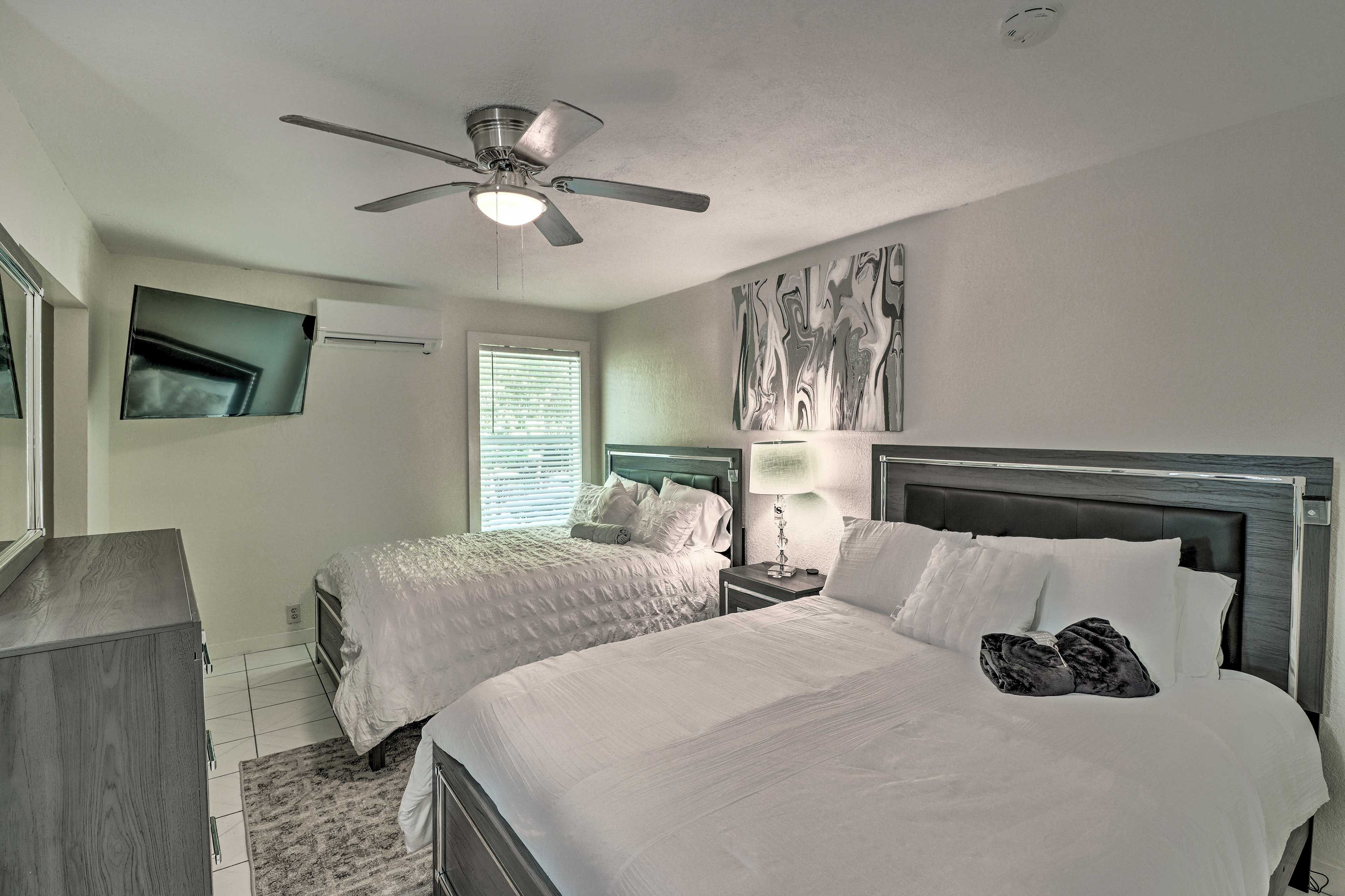 Bedroom 2 | 2 Queen Beds