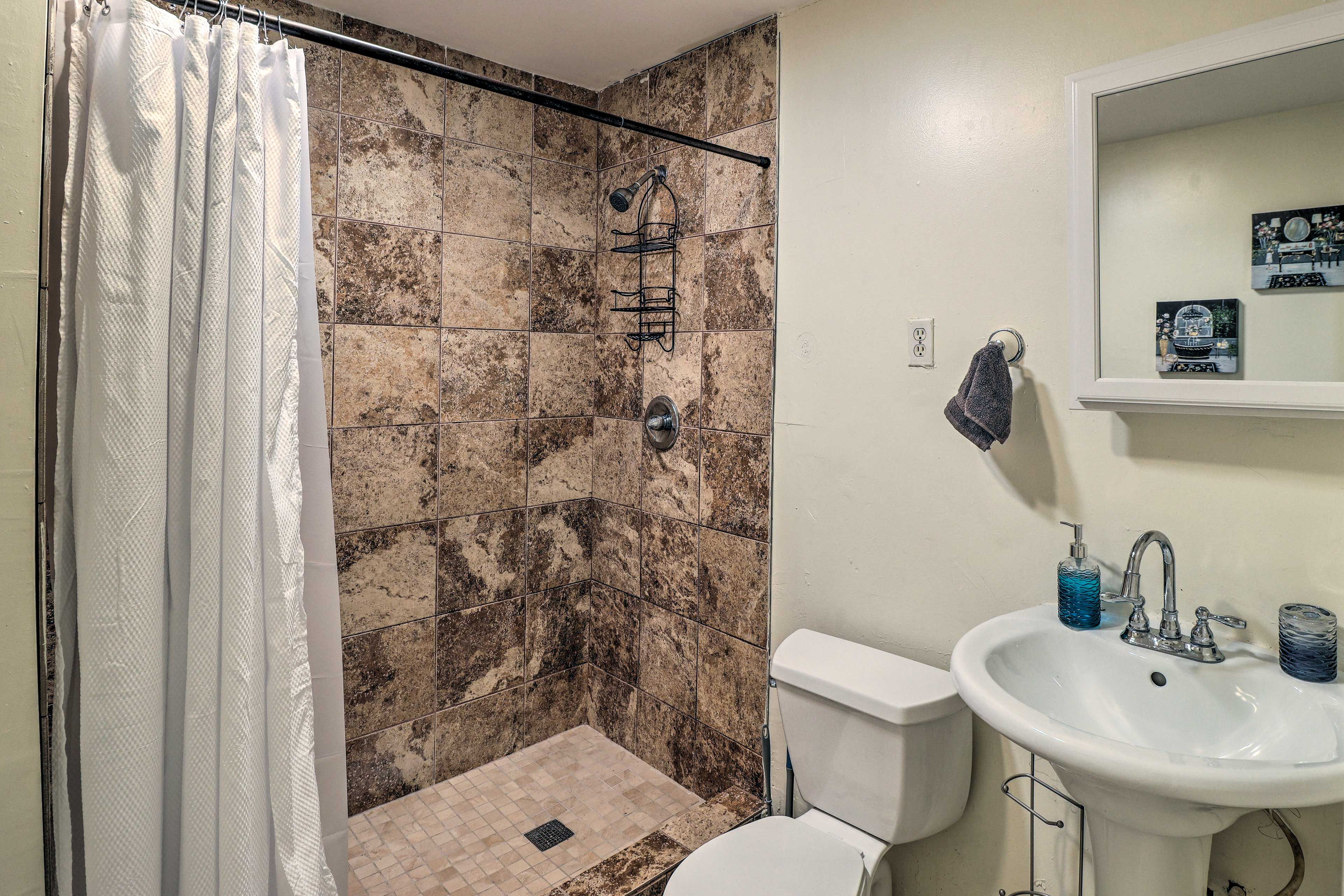 Full Bathroom