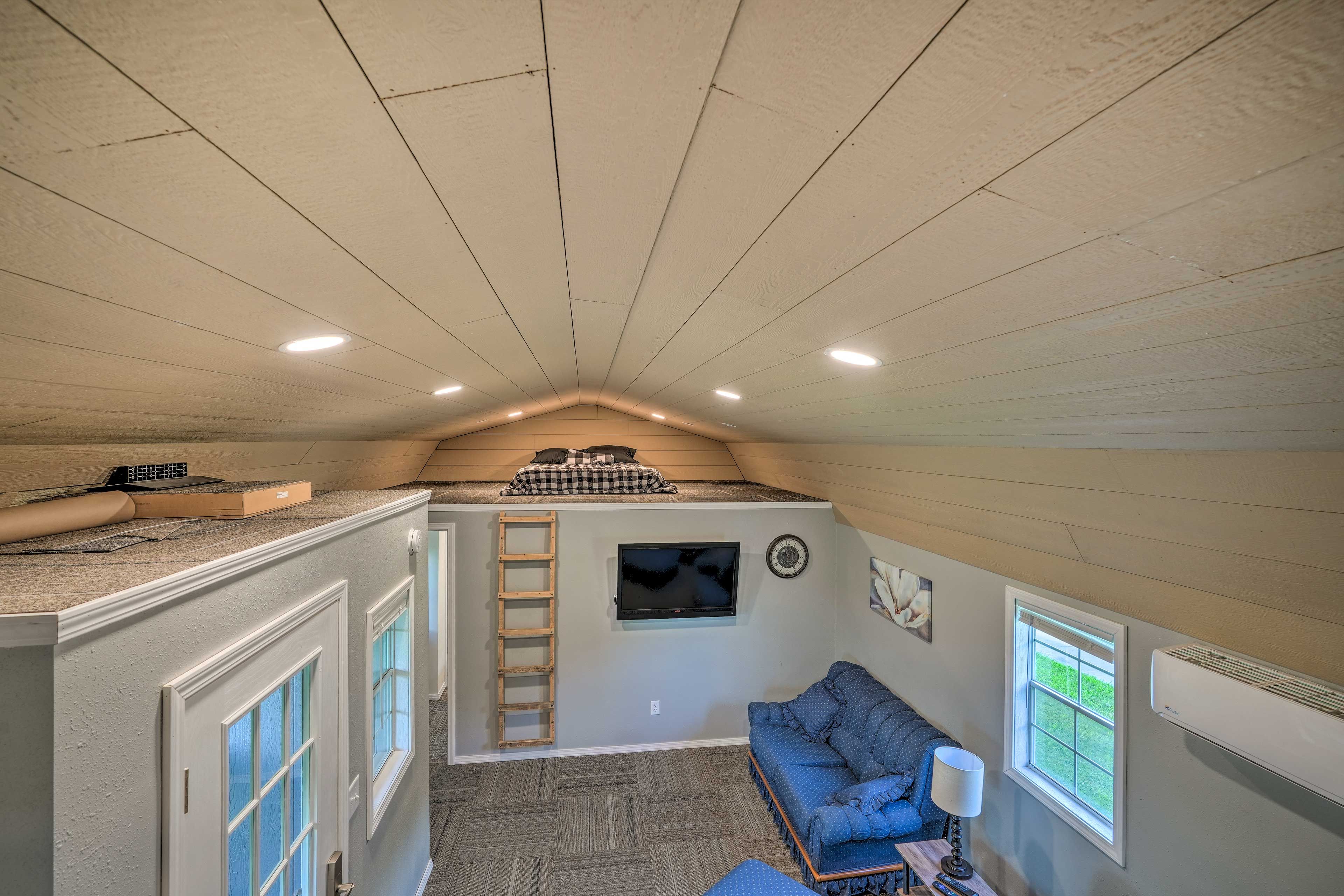 East Loft | Full Mattress | Ladder Required to Access