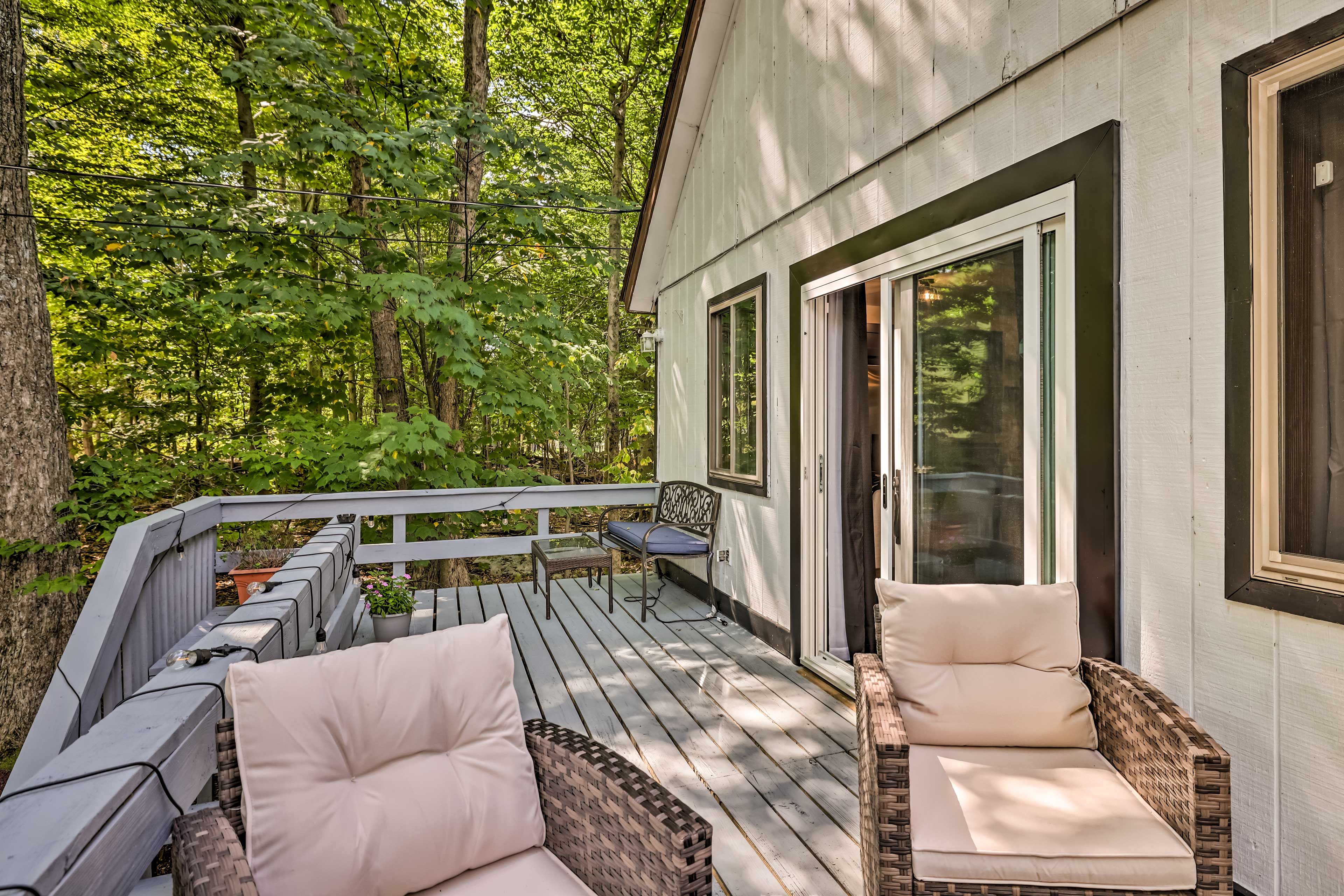 Furnished Deck