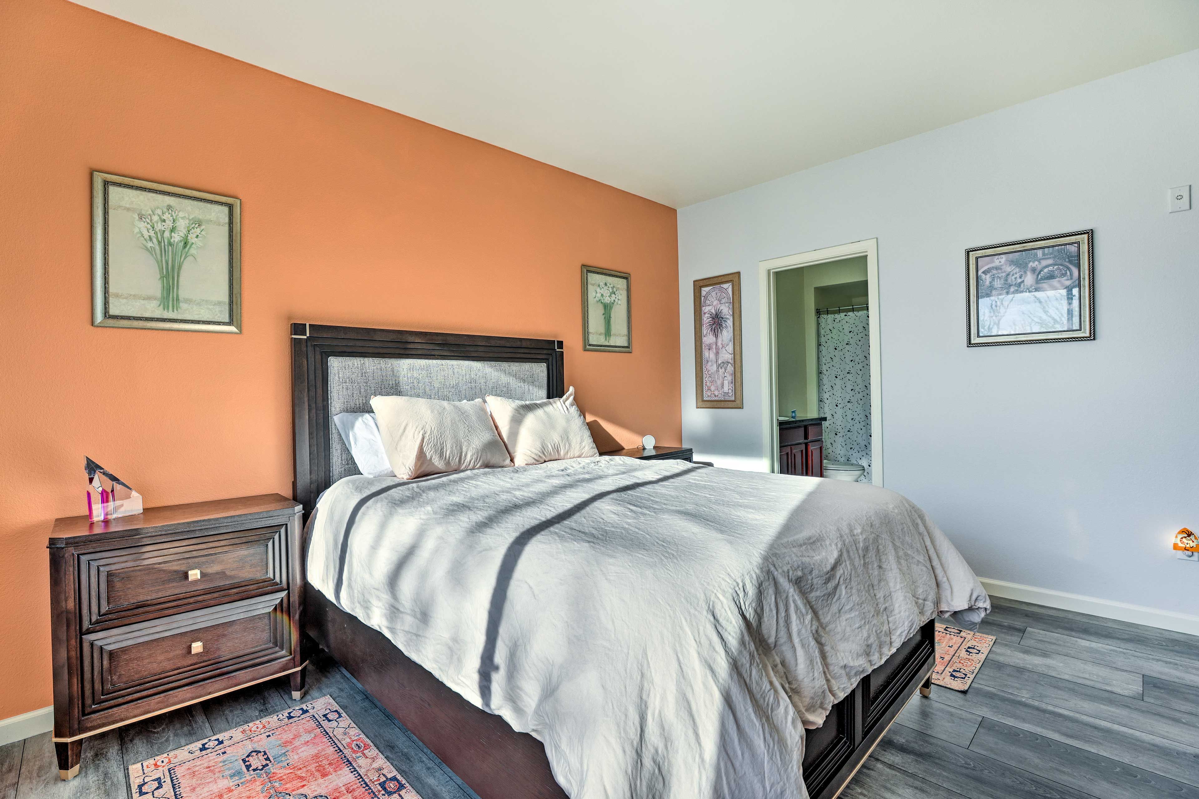 Bedroom 1 | Queen Bed | Clothes Steamer