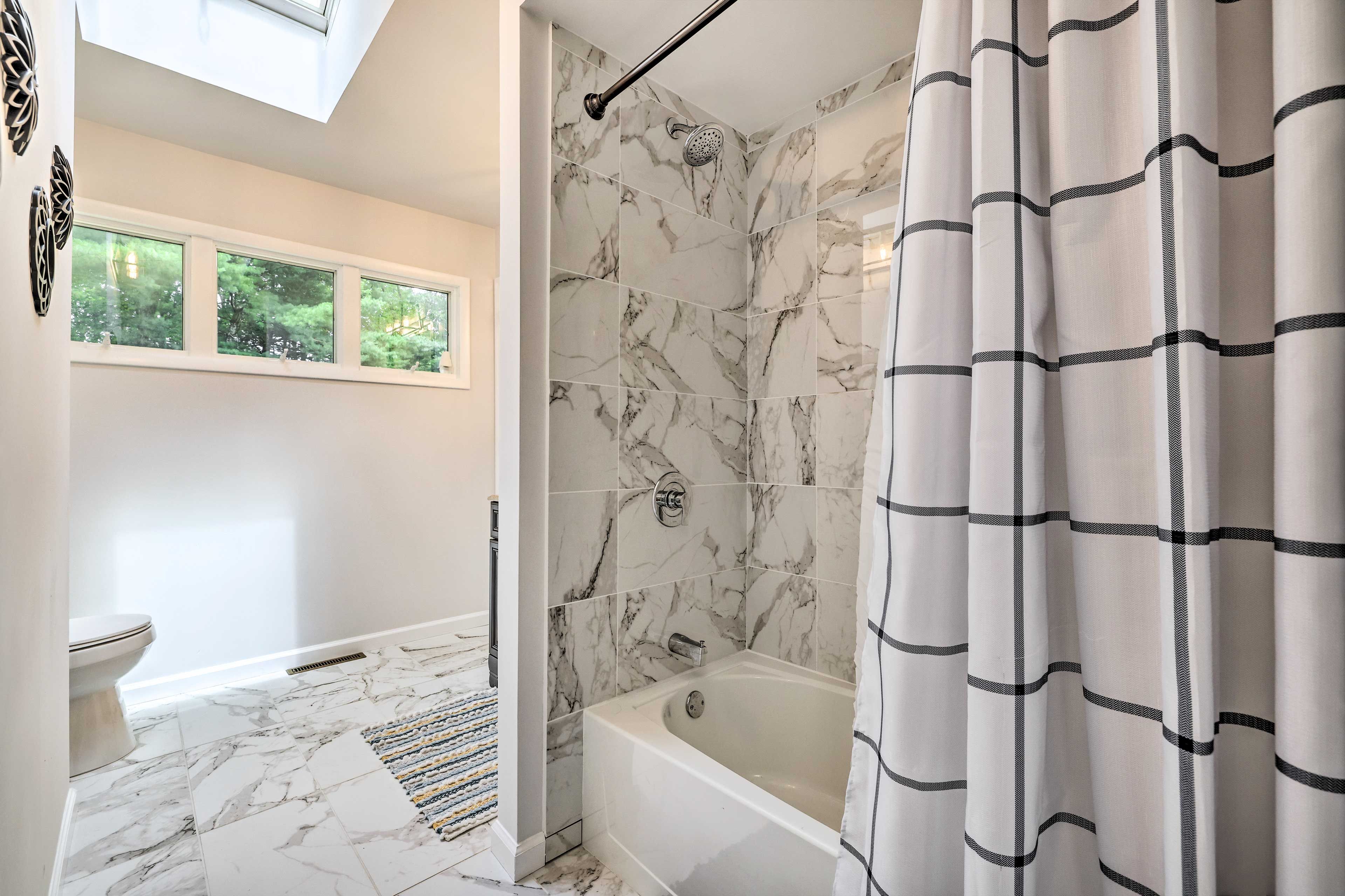 Bathroom | Towels Provided