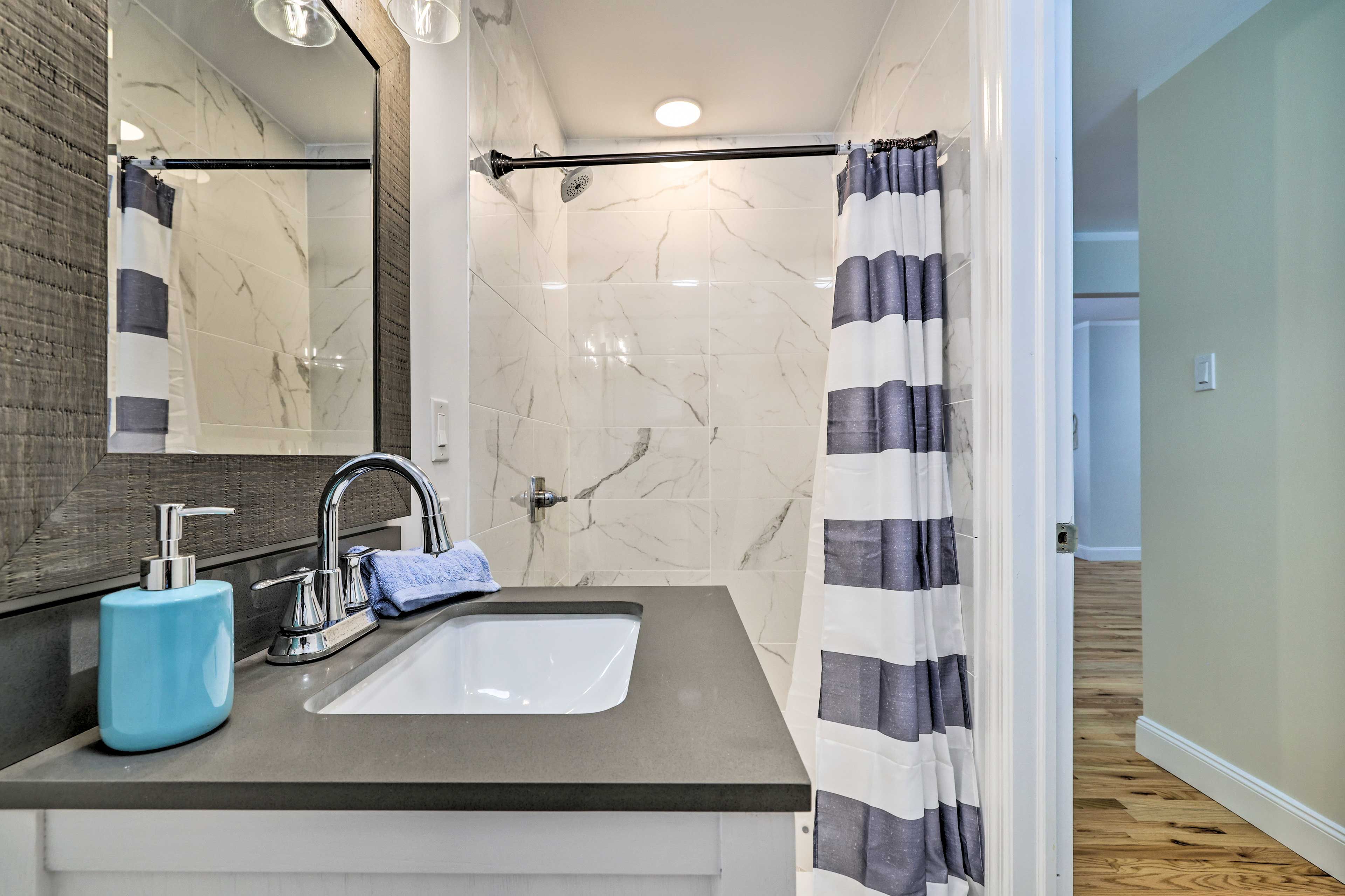 Bathroom | Towels Provided