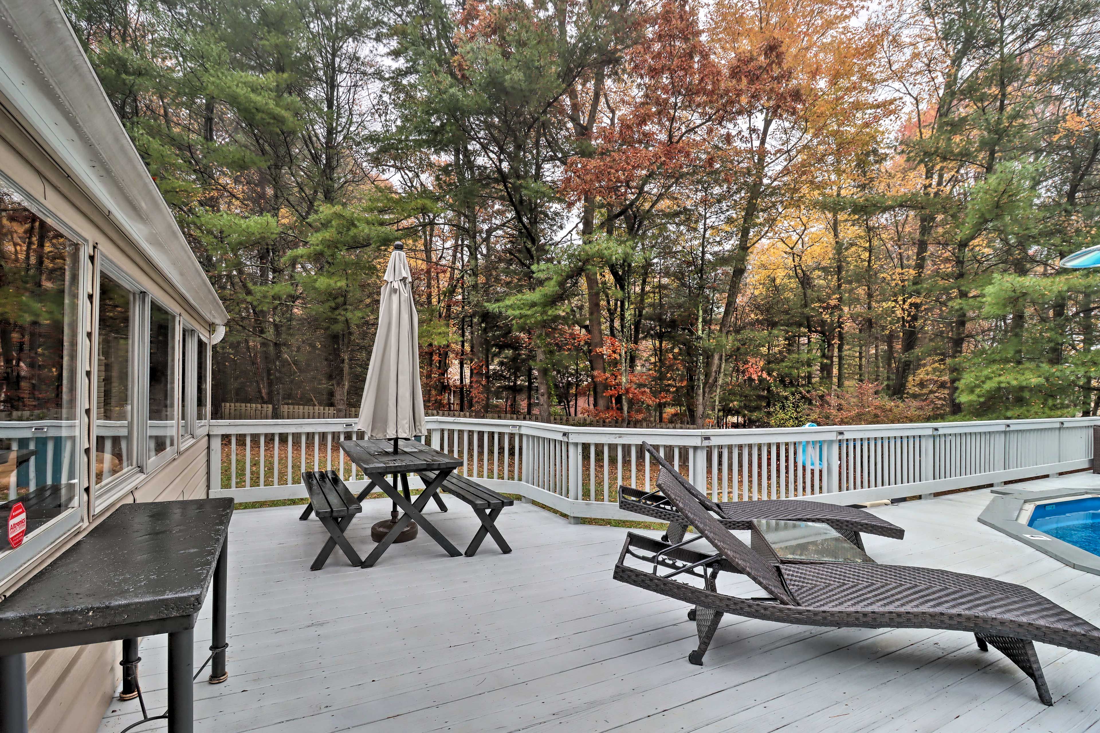 Pool Available April 15th-October 15th