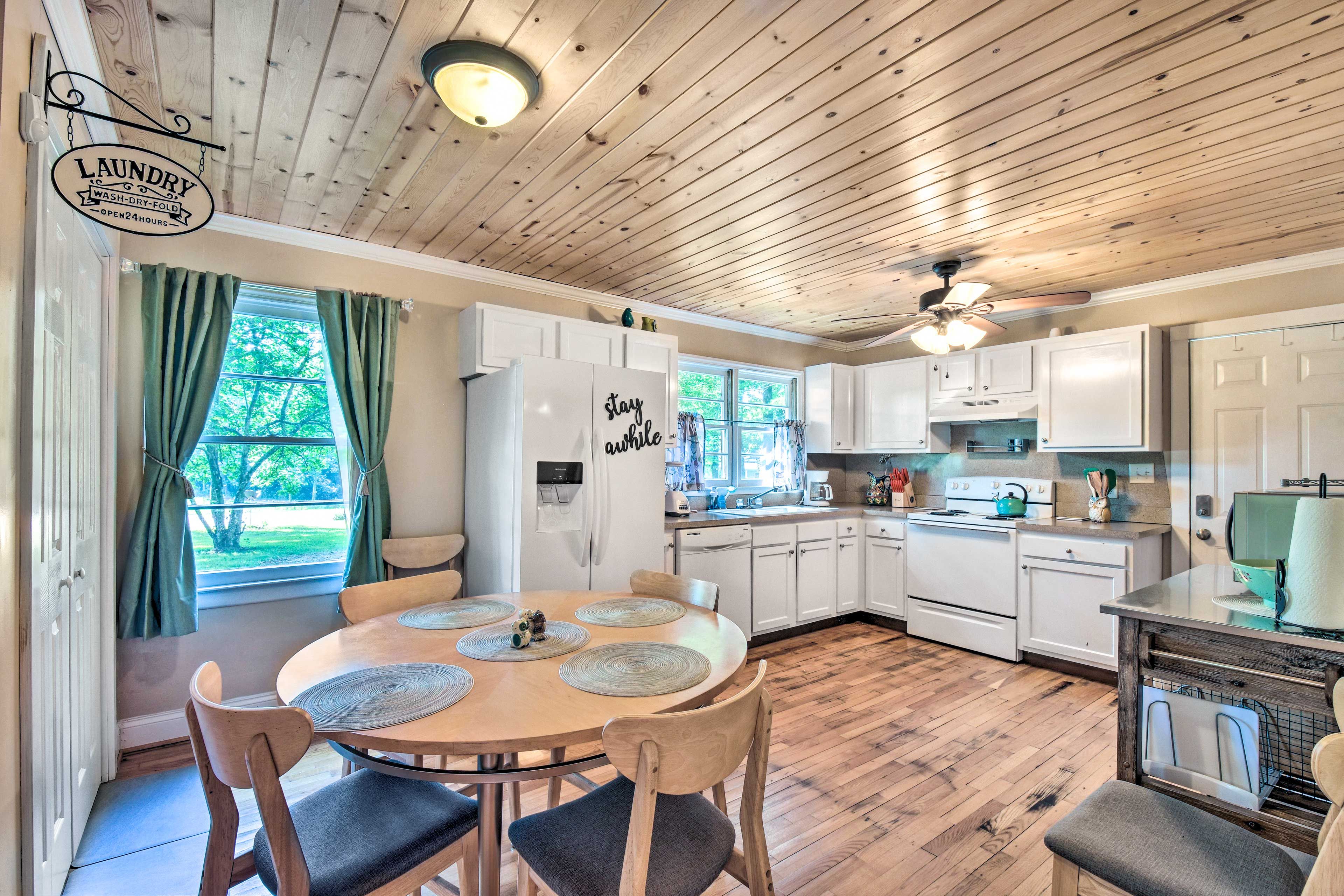 Kitchen | Dining Area | Cooking Basics | Dishwasher | Coffee Maker