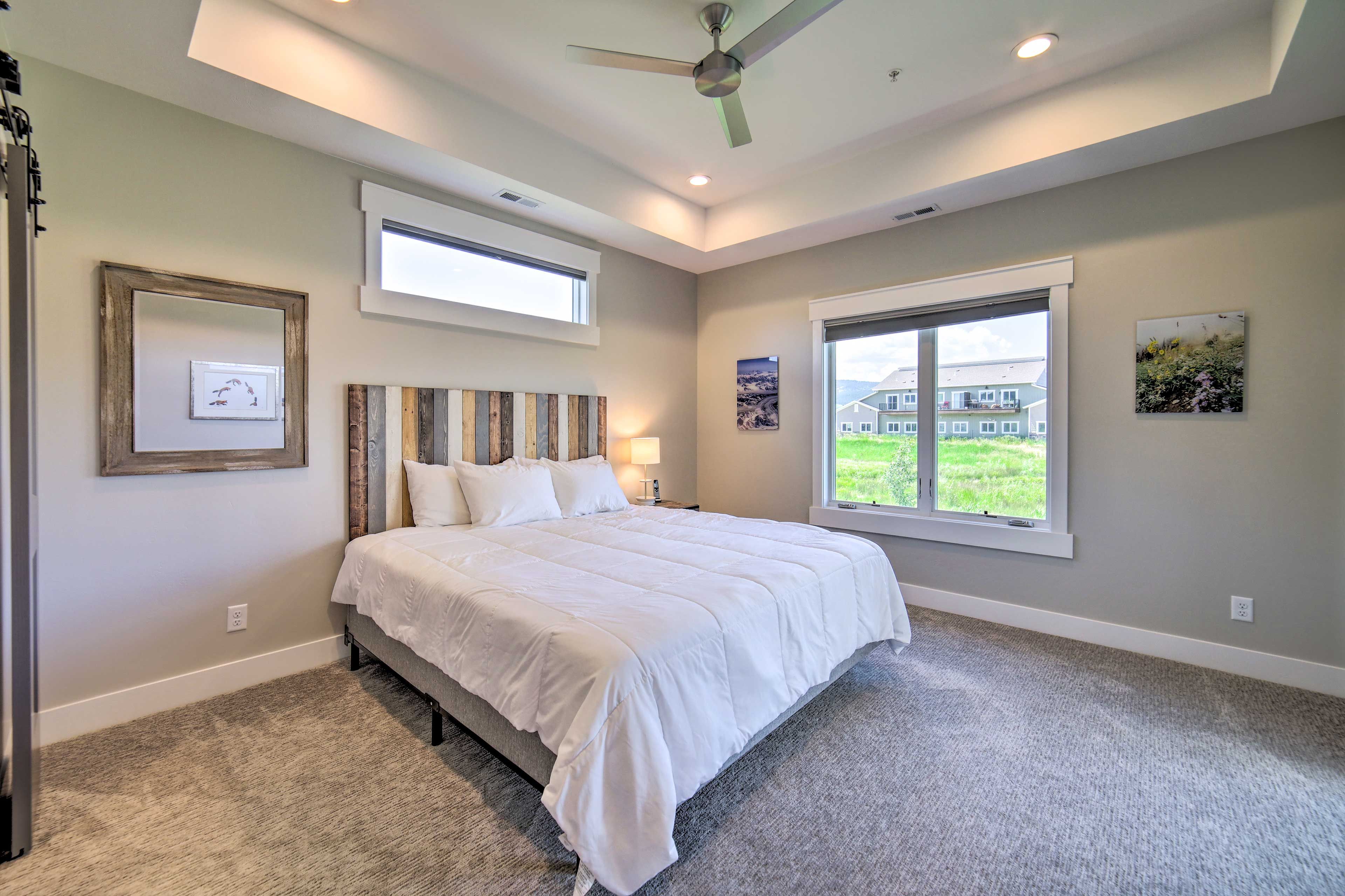 Bedroom 1 | California King Bed | 1st Floor