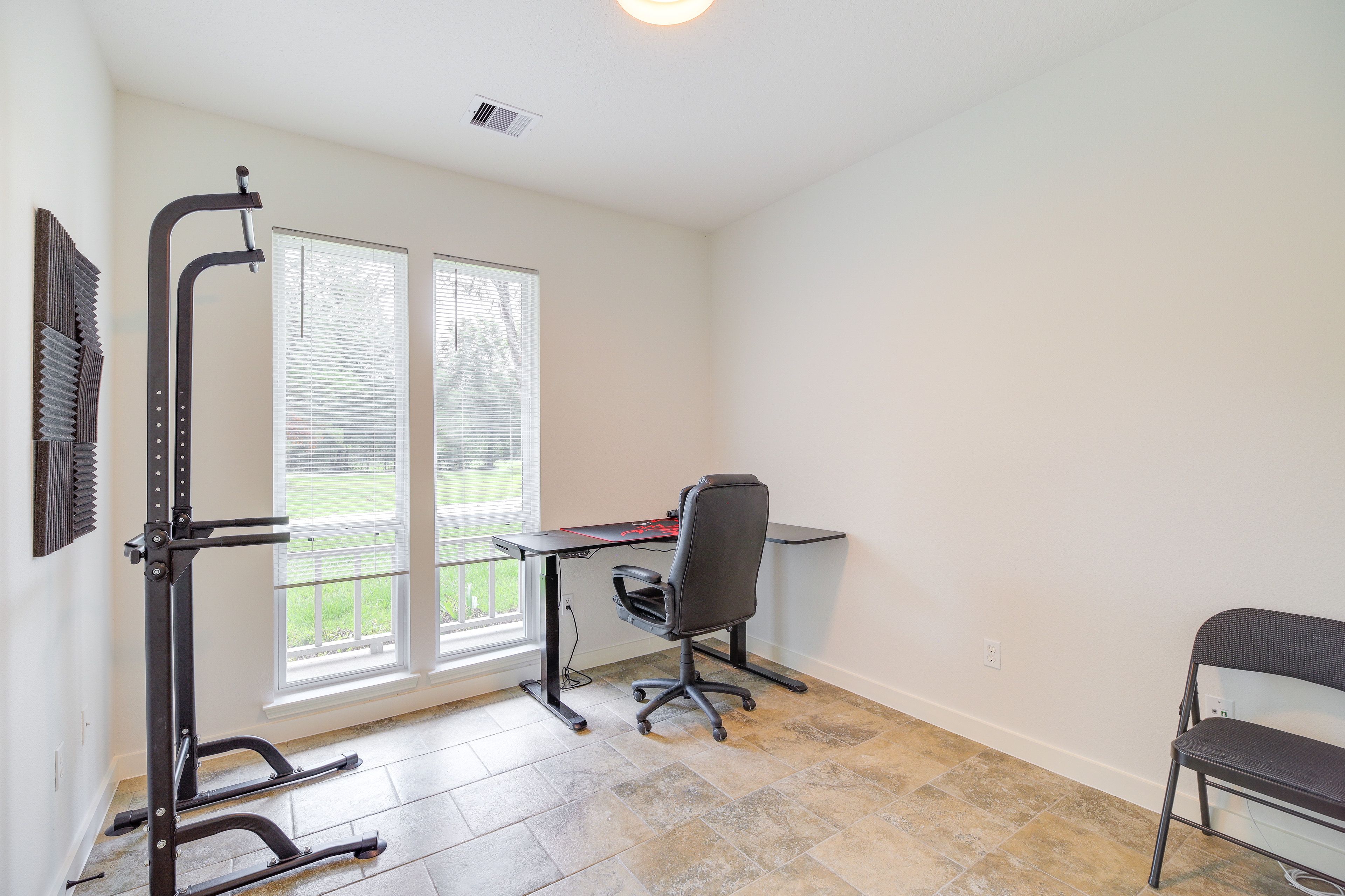 Home Office | Free WiFi