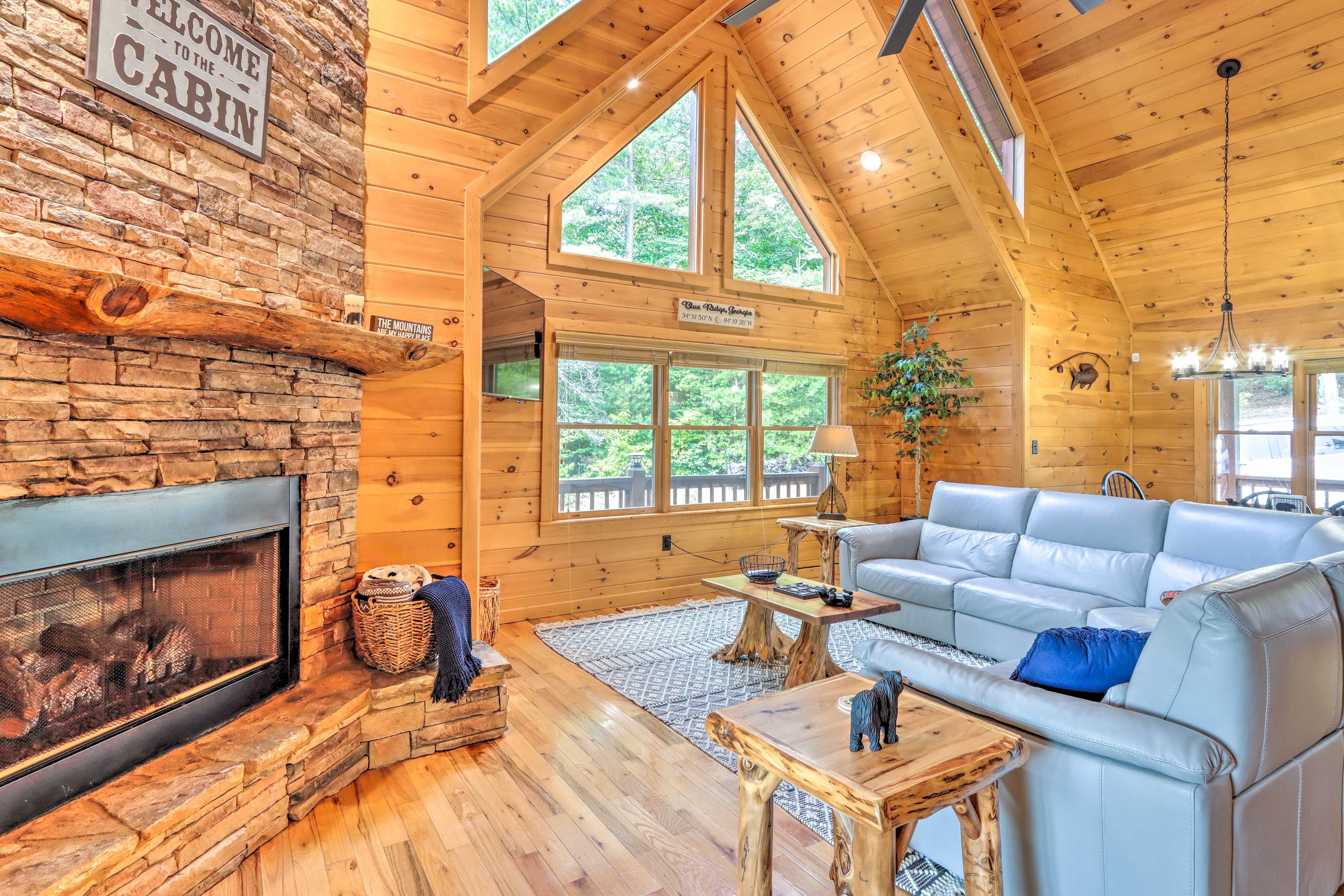 Blue Ridge Vacation Rental | 3BR | 3BA | Stairs Required For Access