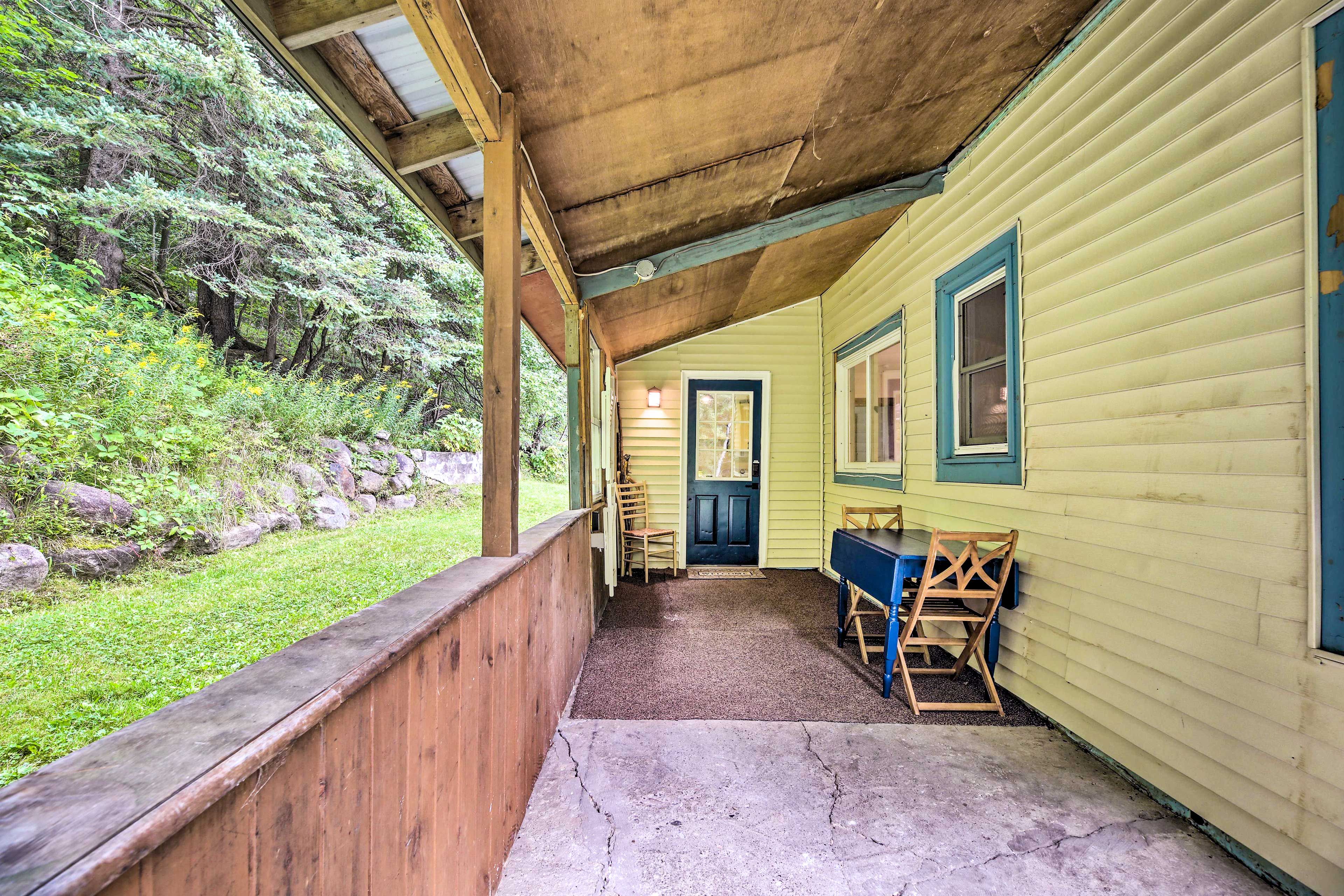 Porch | Pet Friendly