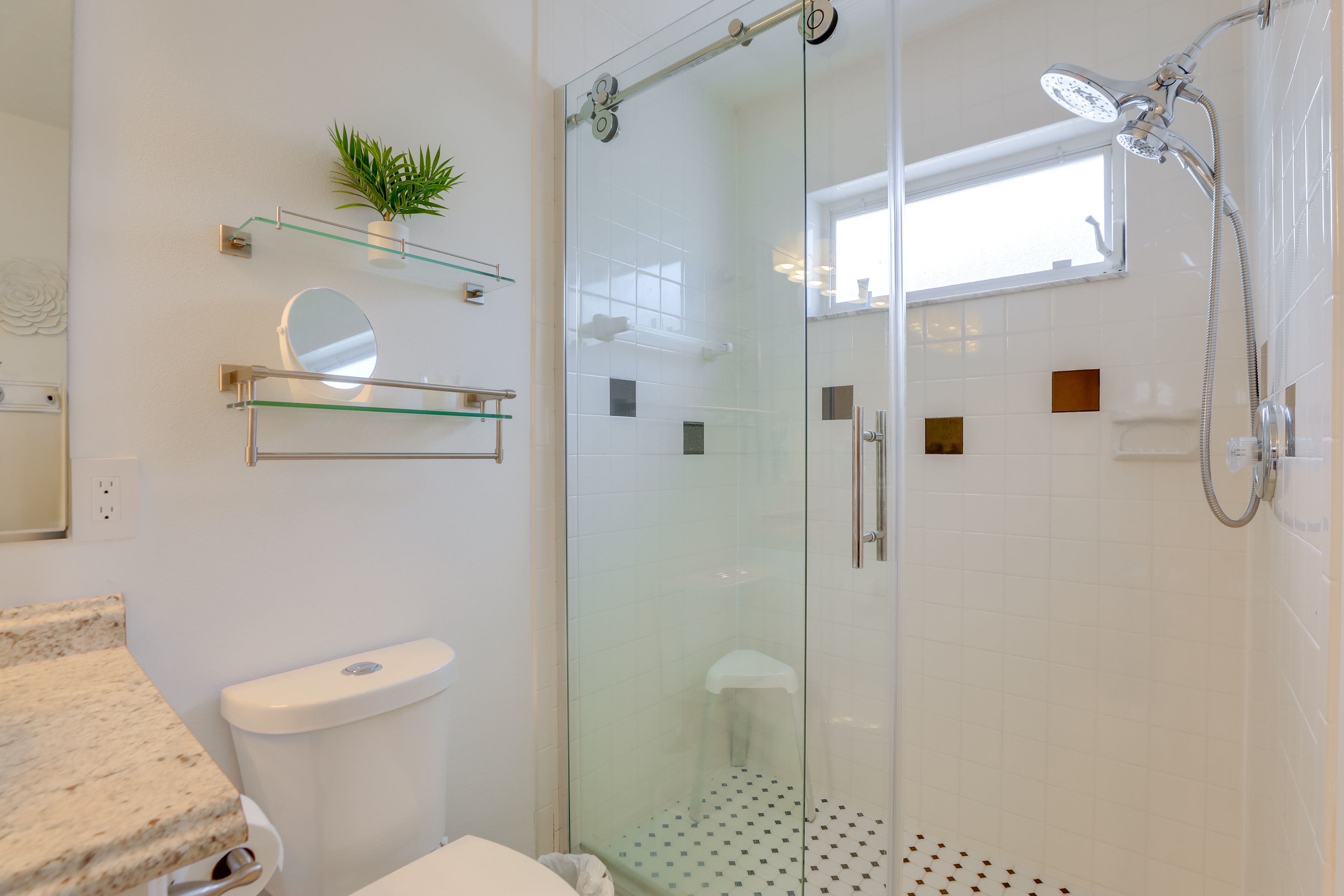 En-Suite Bathroom | Towels Provided