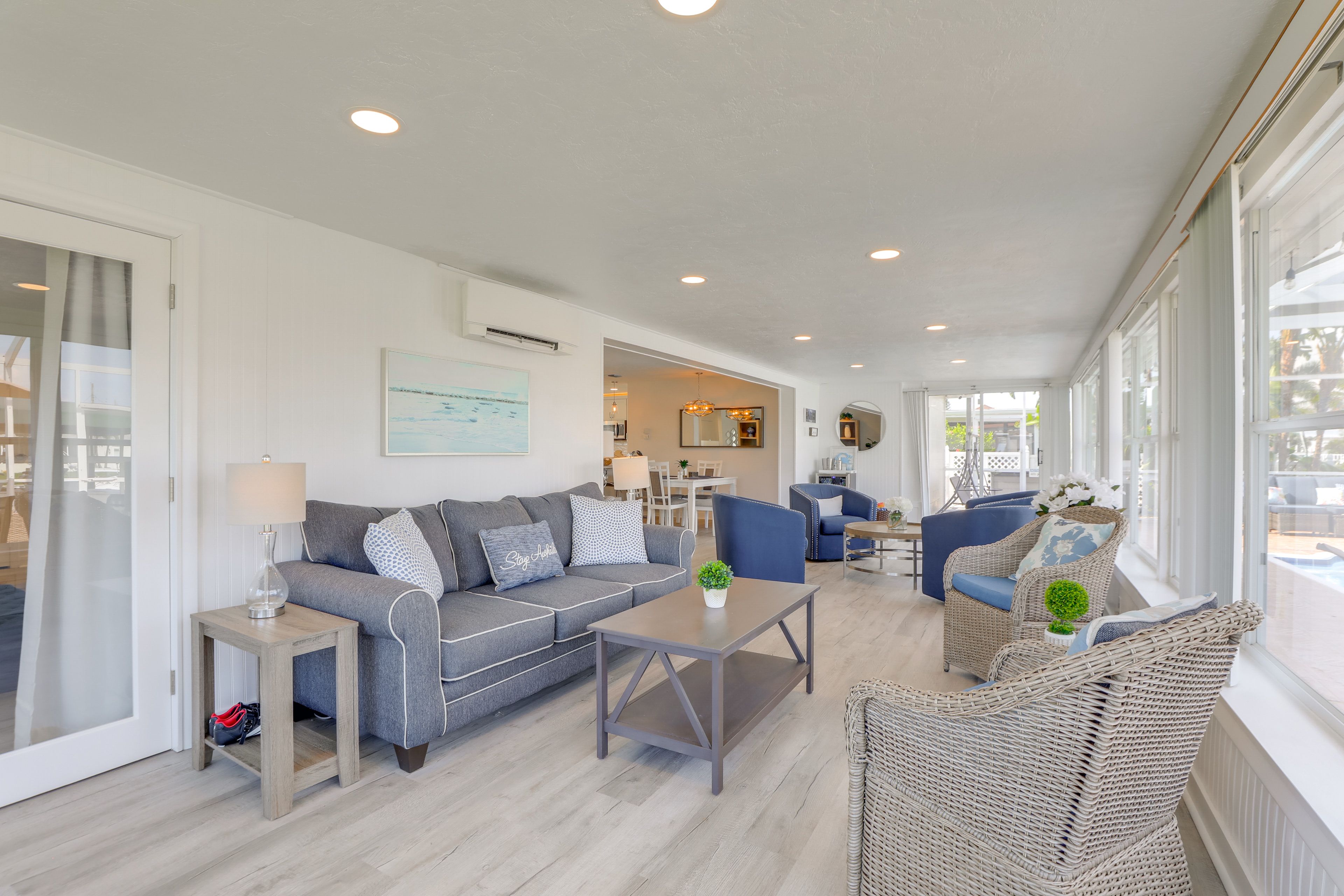 Sunroom | Full Sleeper Sofa