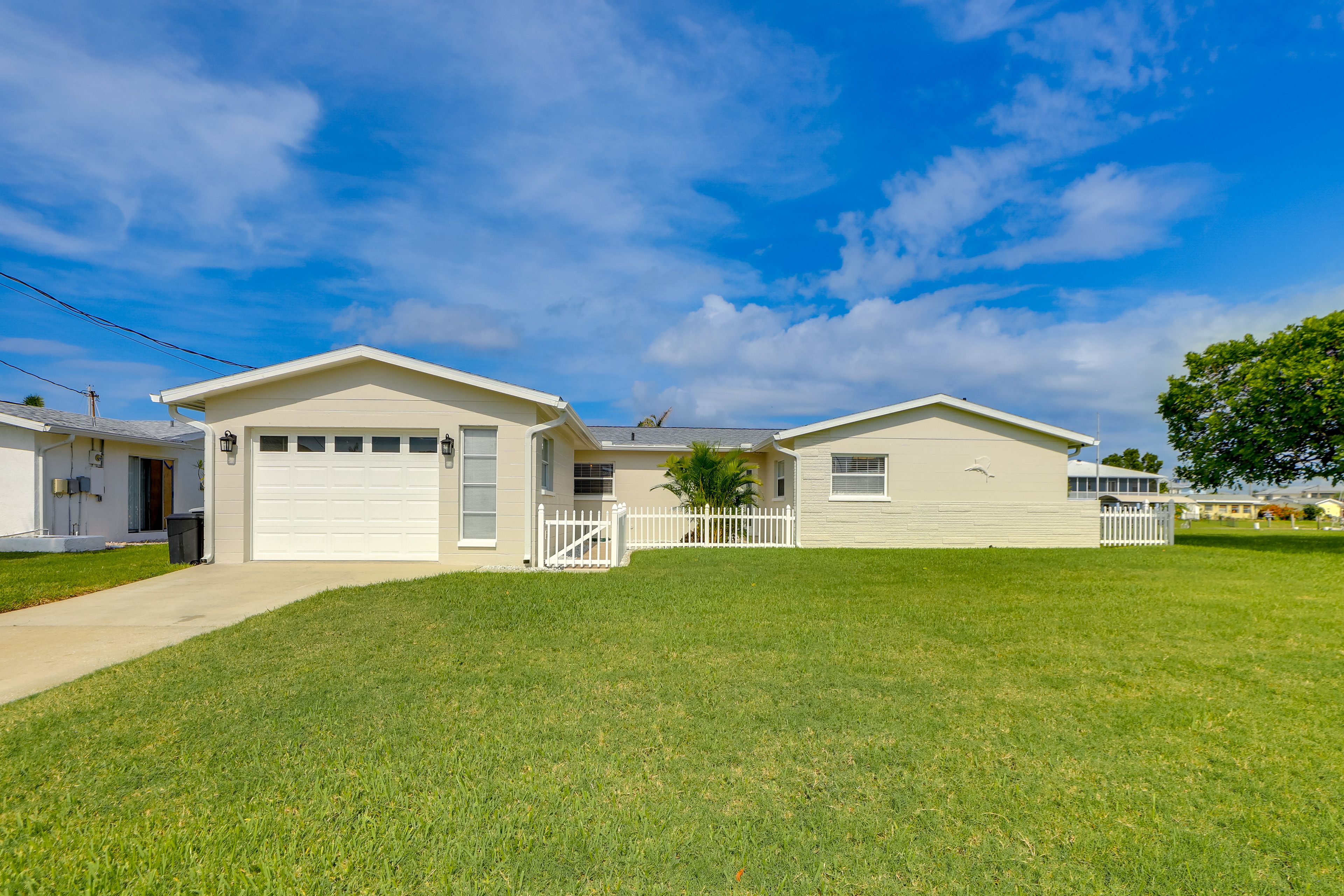 Driveway (1 Vehicle) | Free Street Parking | RV/Trailer Parking Allowed