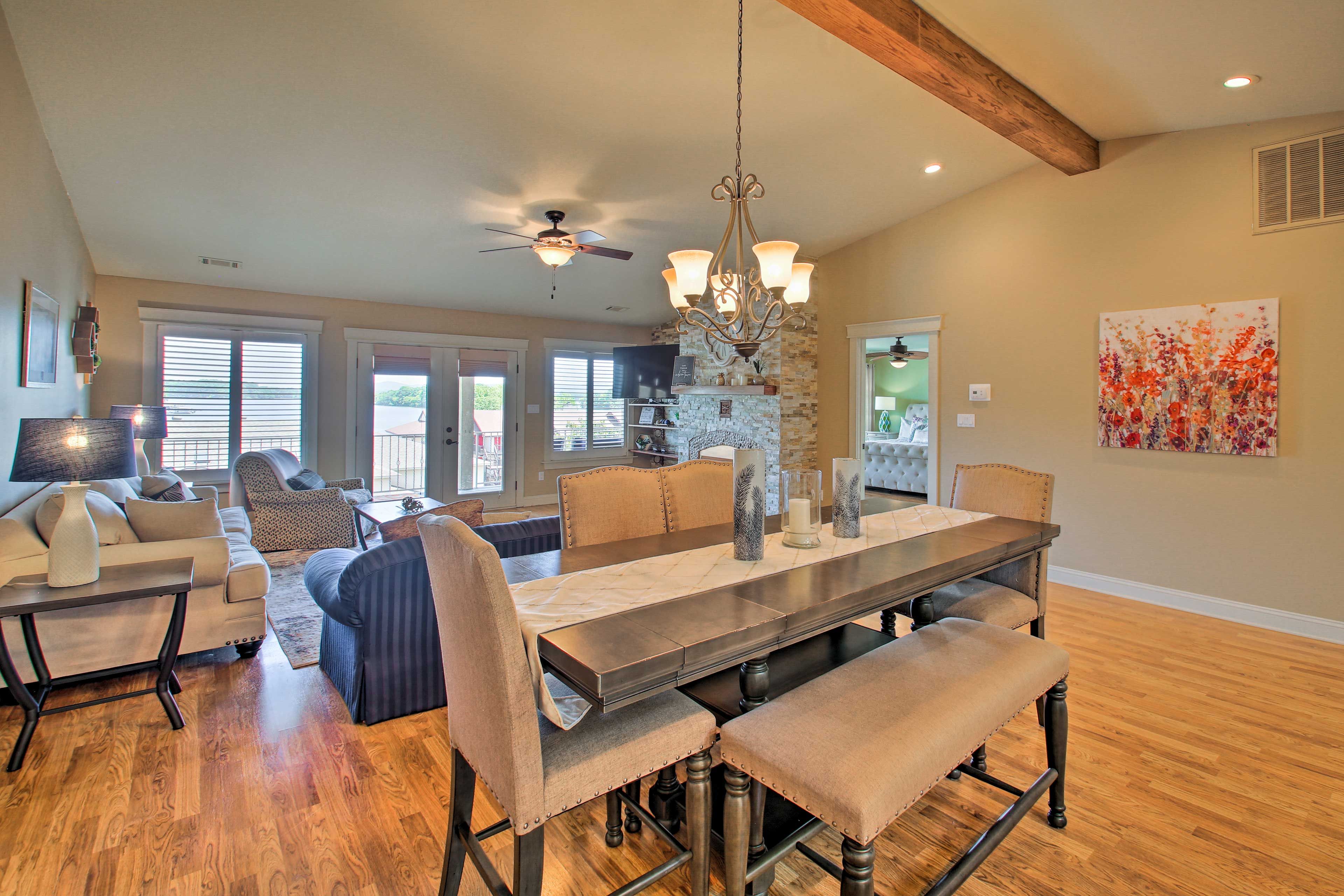 Dining Area | Dishware/Flatware | Trash Bags/Paper Towels