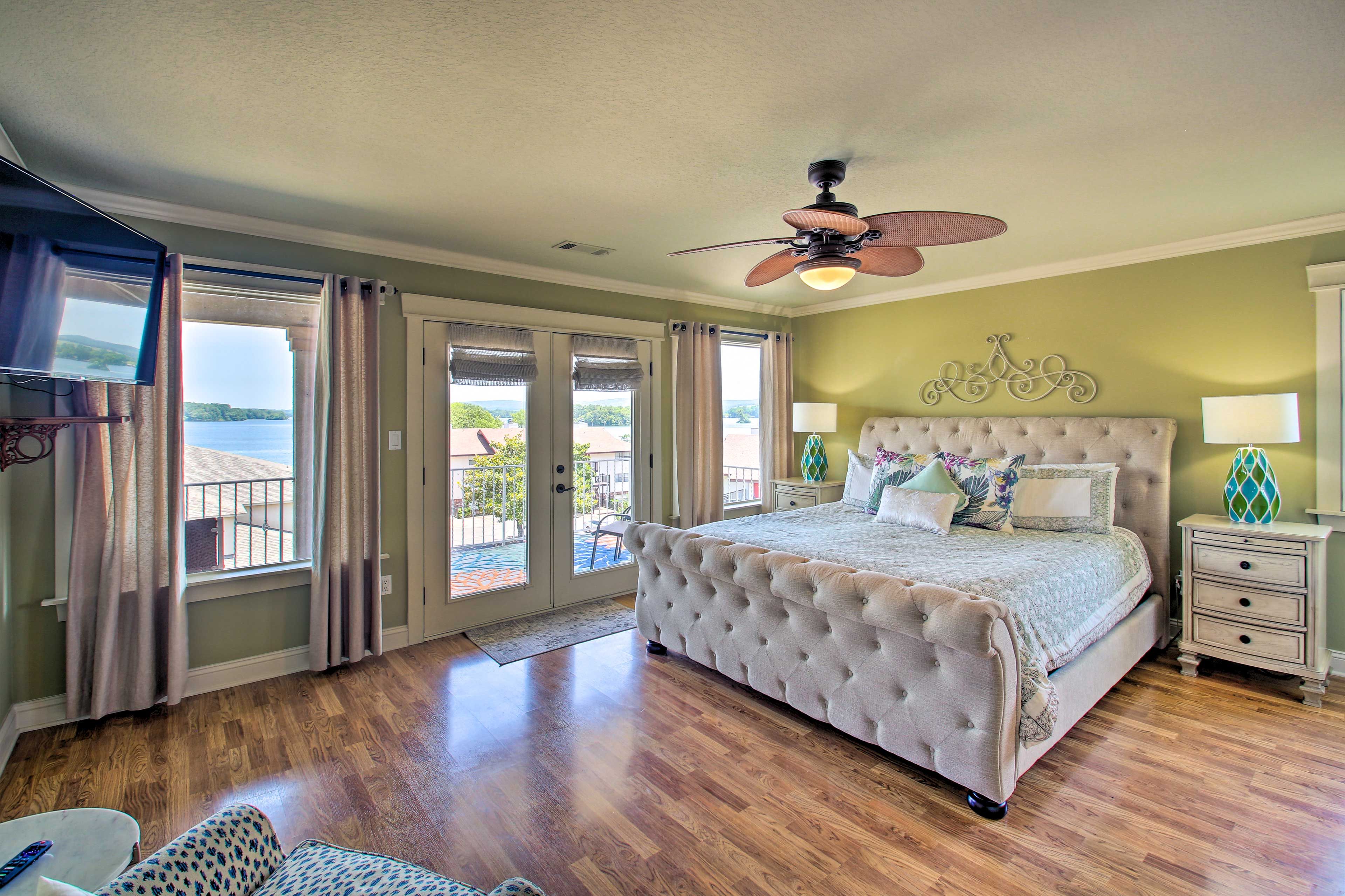 Bedroom 1 | California King Bed | Linens Provided | En-Suite Bathroom